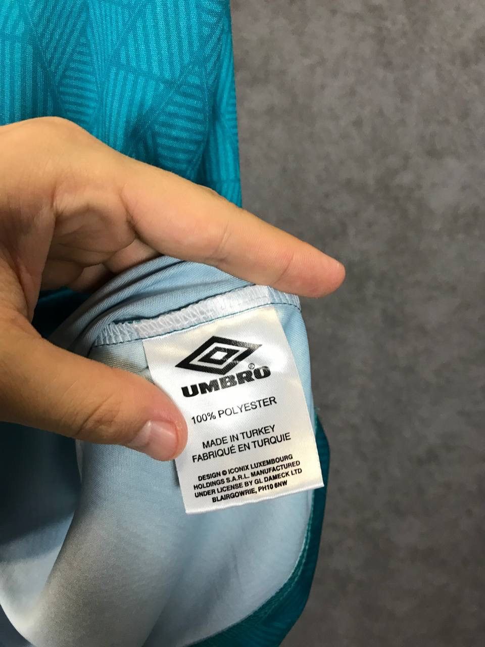 Umbro Umbro Germany soccer jersey Size US M / EU 48-50 / 2 - 5 Thumbnail
