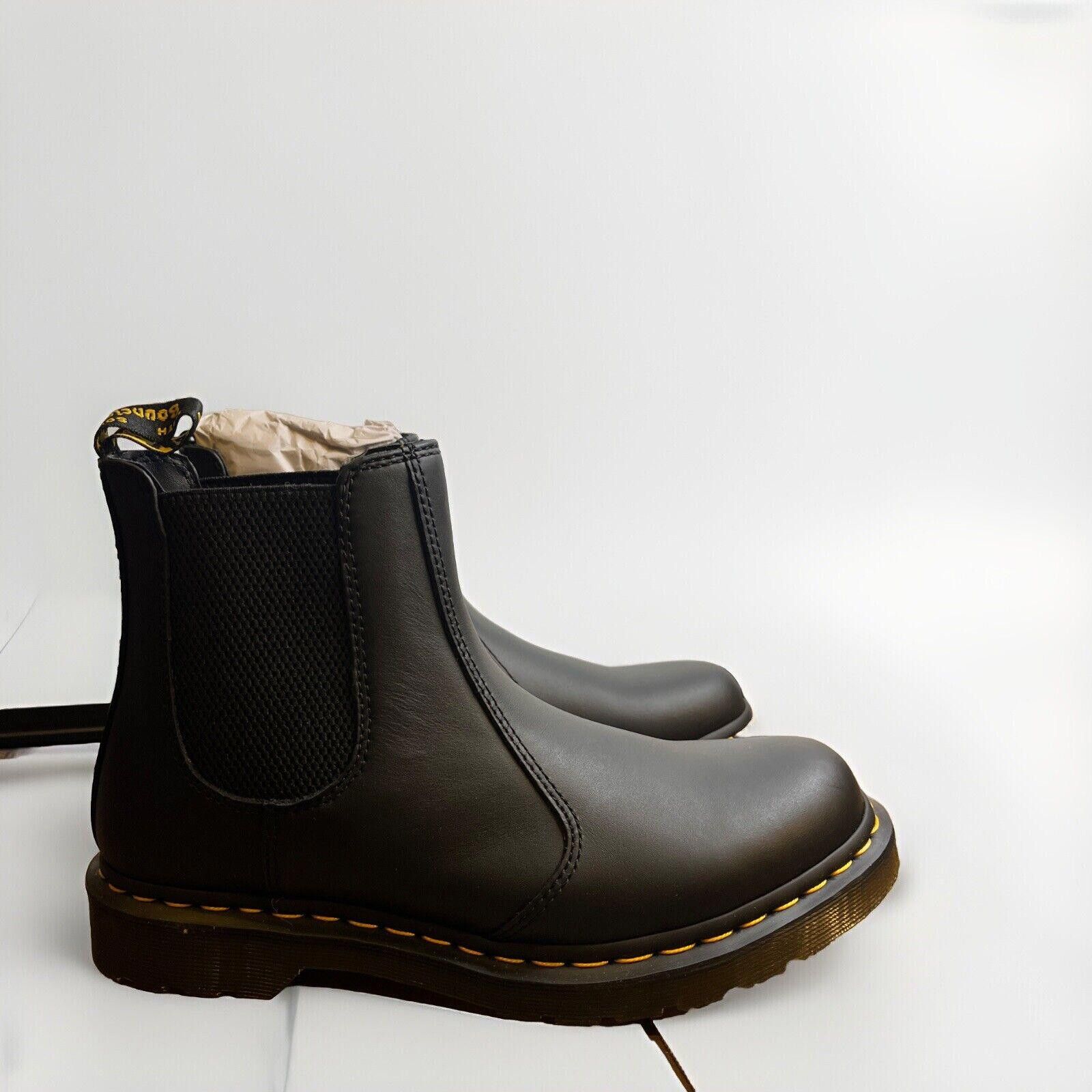 Dr. Martens Woman's Boots Dr. Martens 2976 Chelsea Boot Women’s 10 Size US 10 / IT 40 - 1 Thumbnail