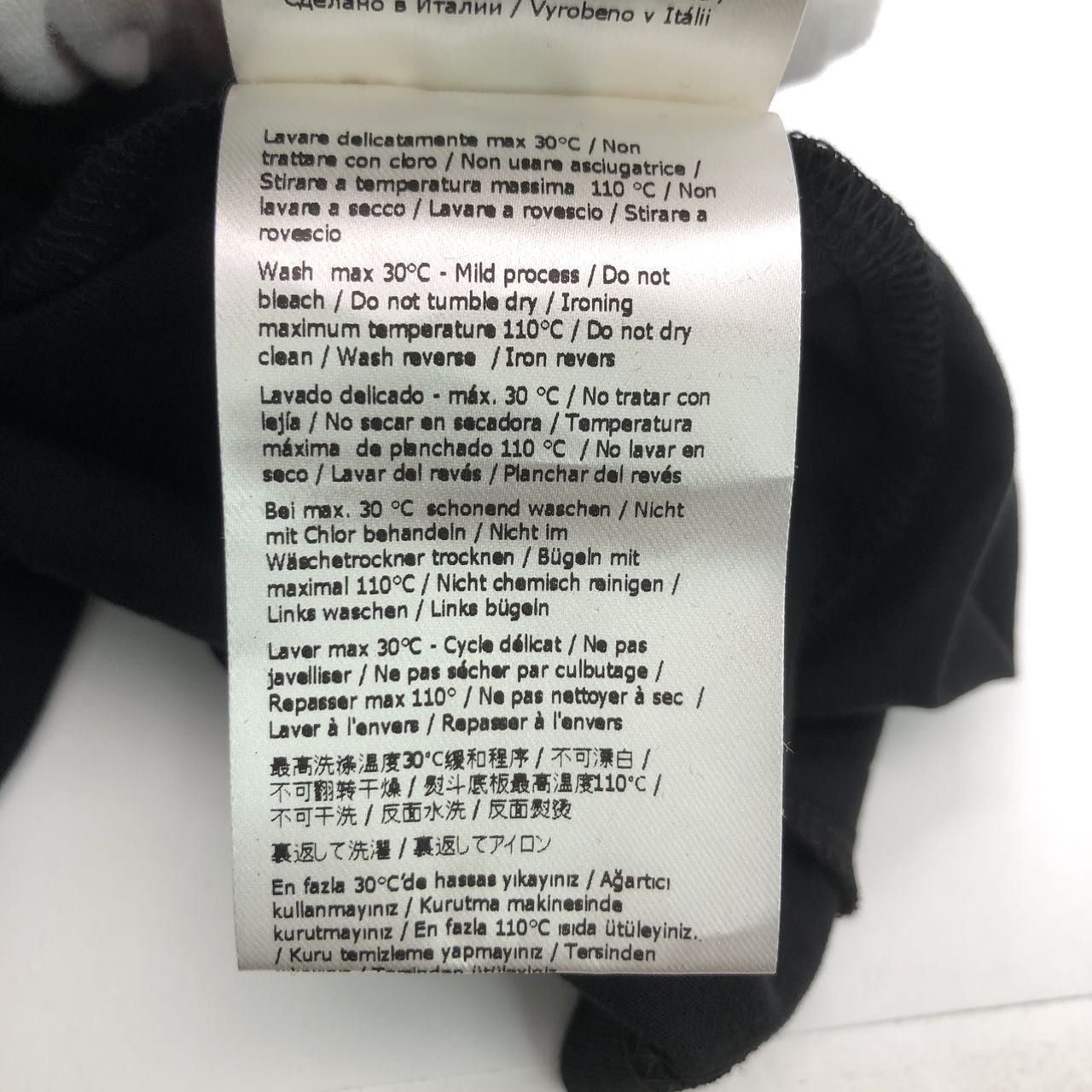 Fendi Fendi Logo Letter Print Casual Short Sleeve T-shirt K26WX Size US L / EU 52-54 / 3 - 9 Thumbnail