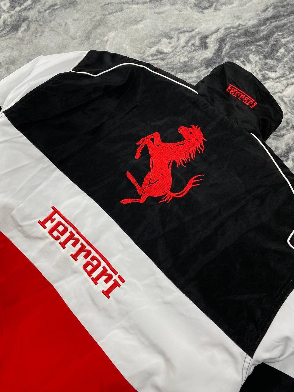 Ferrari Vintage Ferrari F1 Racing Team Bomber Jacket Big Logo Men Size US M / EU 48-50 / 2 - 16 Thumbnail