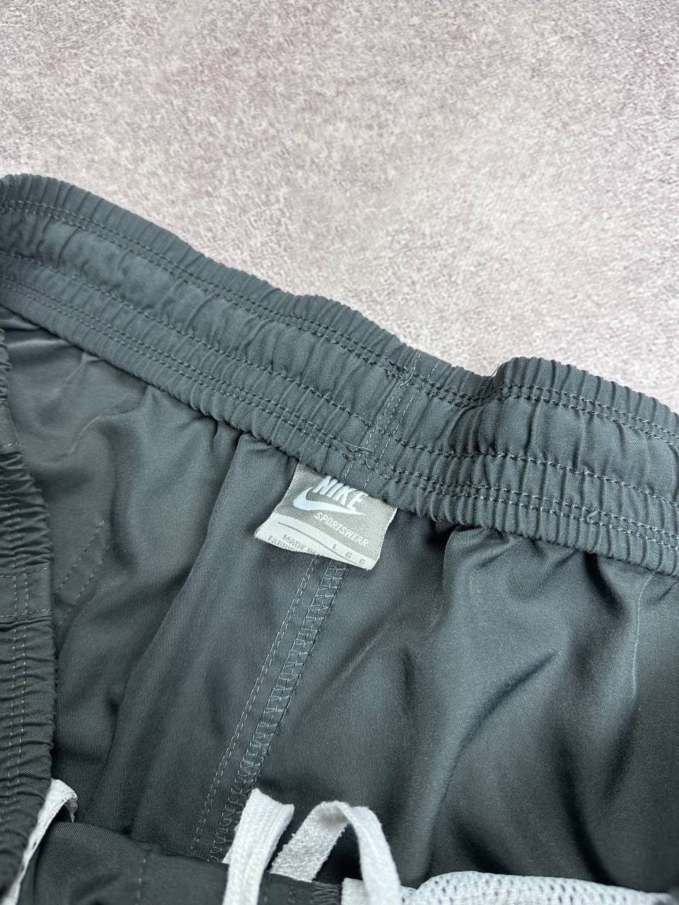 Nike Vintage Nike Running Swoosh Nylon Flared Shorts L Size US 34 / EU 50 - 5 Thumbnail