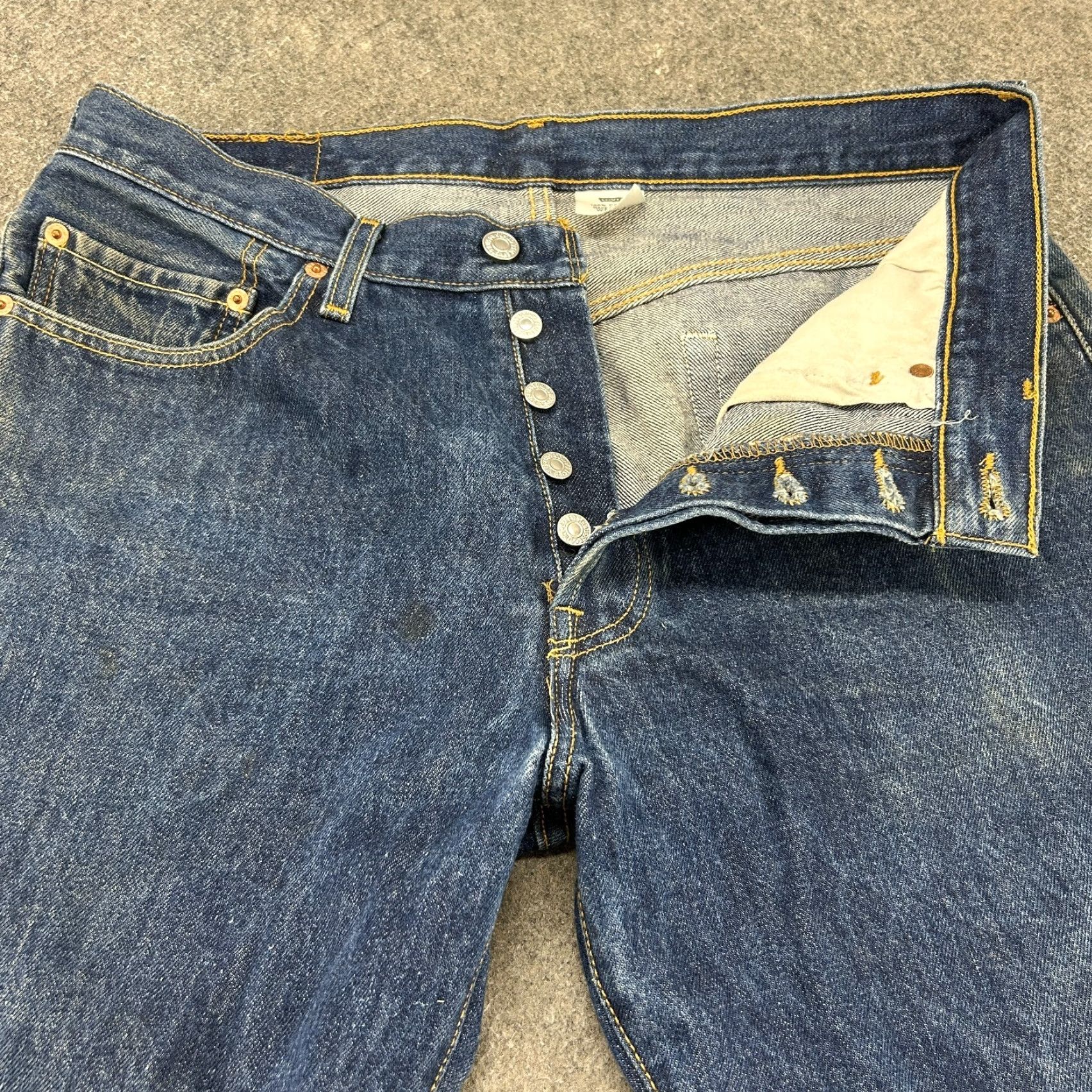 Levi's VINTAGE Levi's 501 Jeans Mens 33x30 Blue Straight Regular Fit Y2K Retro 90s Jeans Mens Size US 33 - 2 Thumbnail