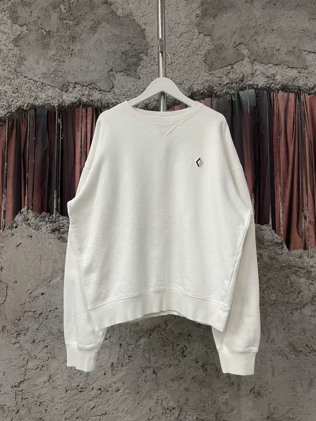 Dior Dior White Embroidered CD Logo Sweatshirt Size US M / EU 48-50 / 2 - 1 Thumbnail