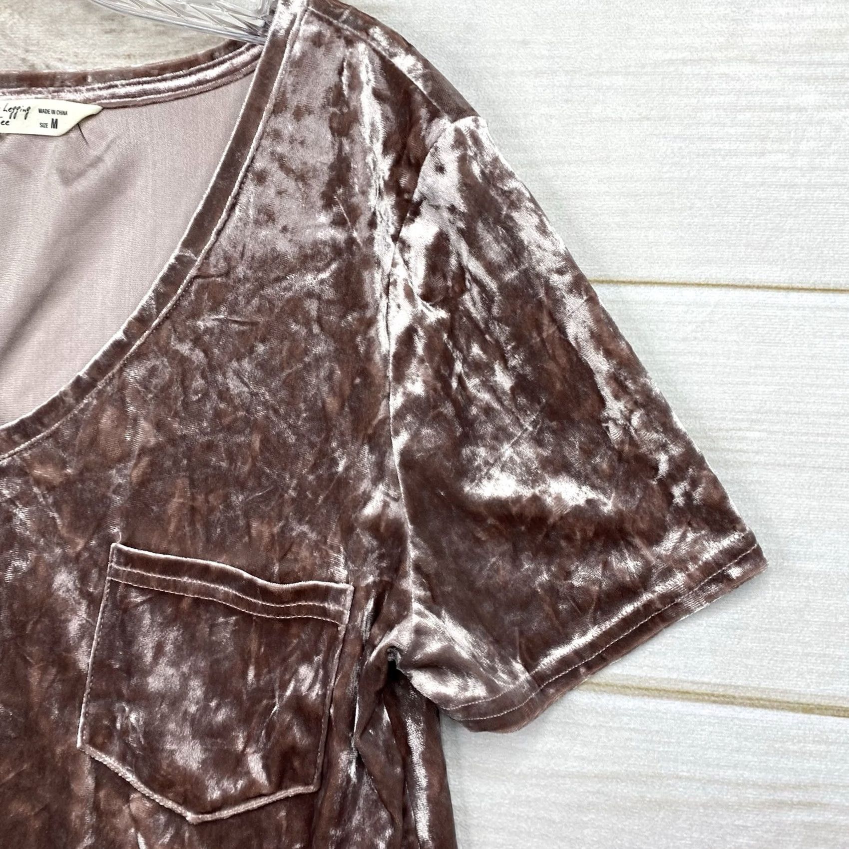Velvet Spring & Mercer Pink T-Shirt M Womens Whimsigoth Whimsical V-Neck Pocket Velvet Stretch Casual Short Sleeve Modern Witchy Fashion Top Size M / US 6-8 / IT 42-44 - 4 Thumbnail