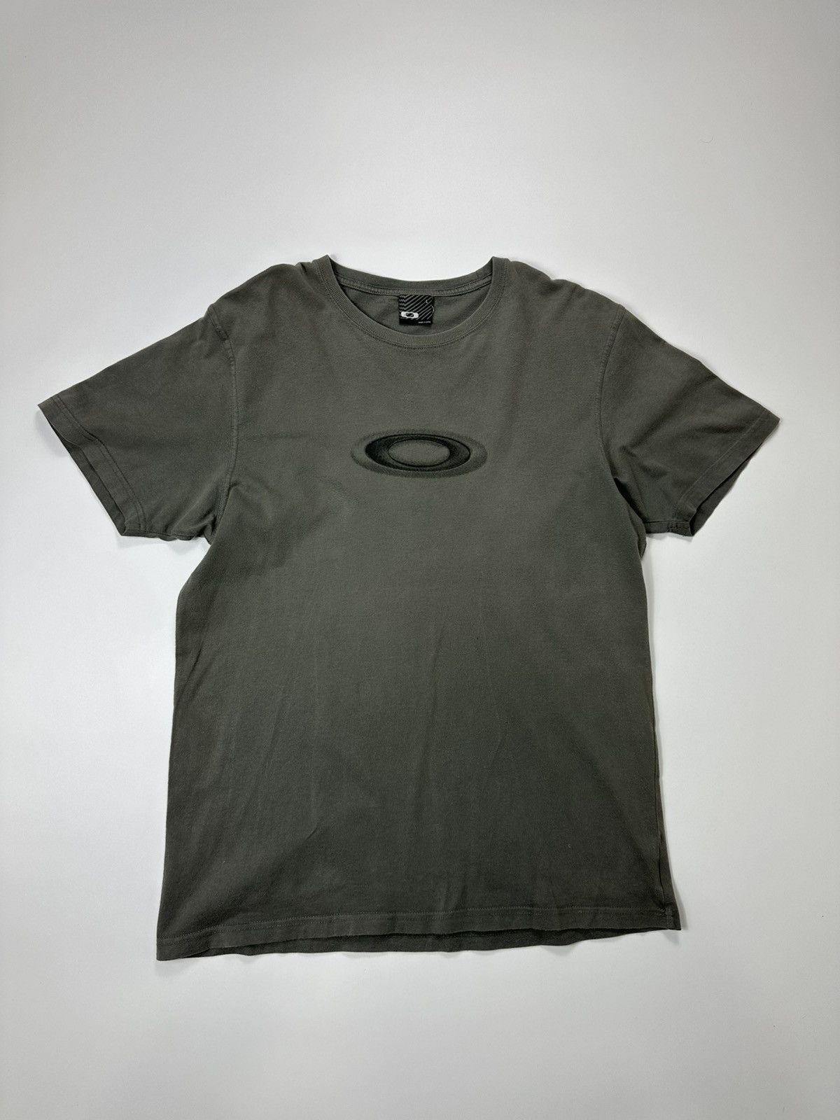 Oakley Vintage Oakley T-shirt Big Logo Gray Size US L / EU 52-54 / 3 - 1 Thumbnail