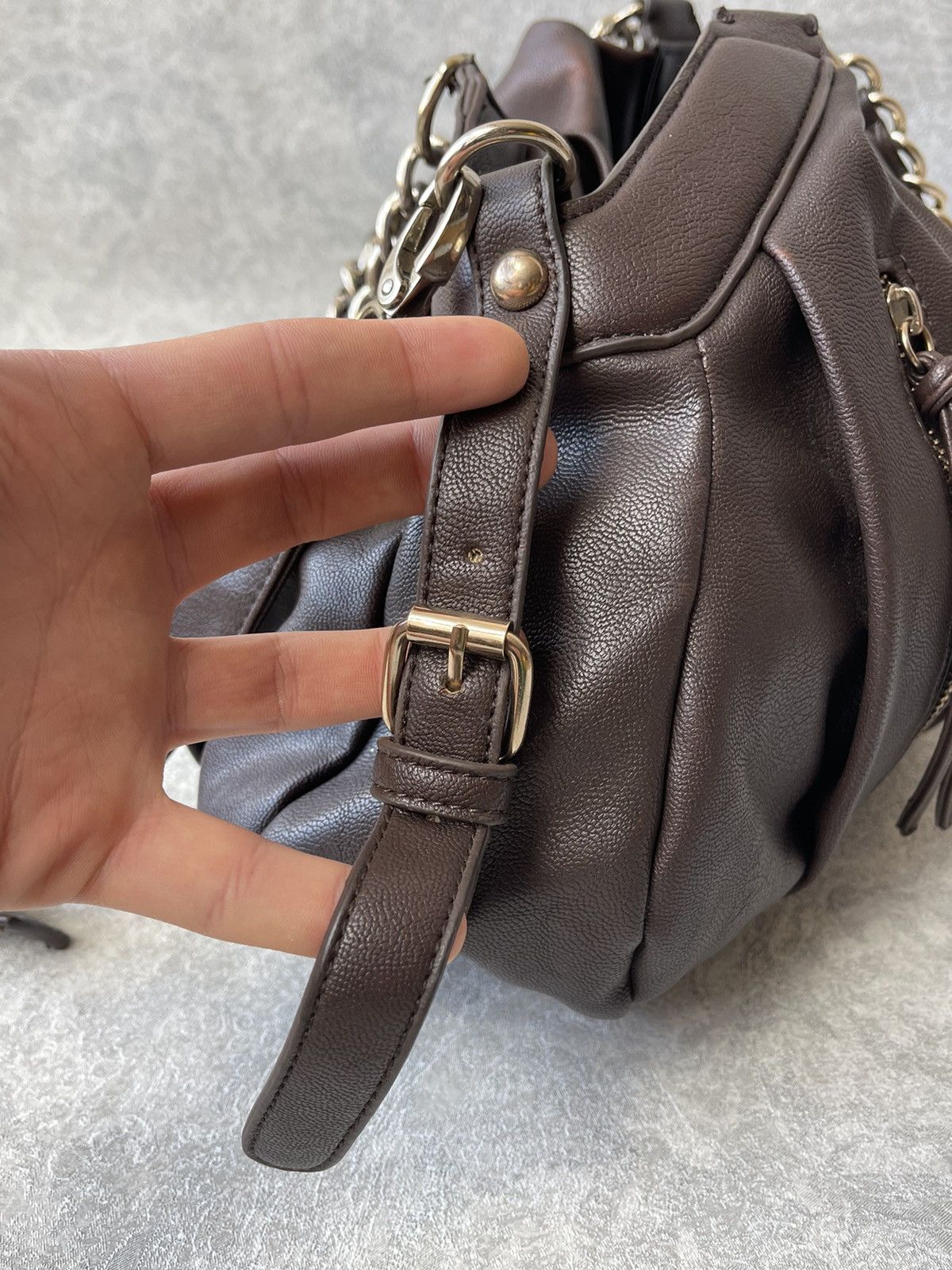 Guess 90s Vintage Guess Zippered Belt Shoulder Bag Size ONE SIZE - 12 Thumbnail