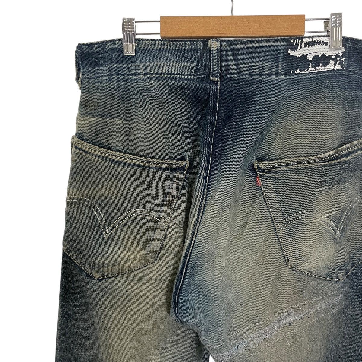 Levi's Vintage Levis Distressed Denim Jeans Size US 35 - 8 Thumbnail