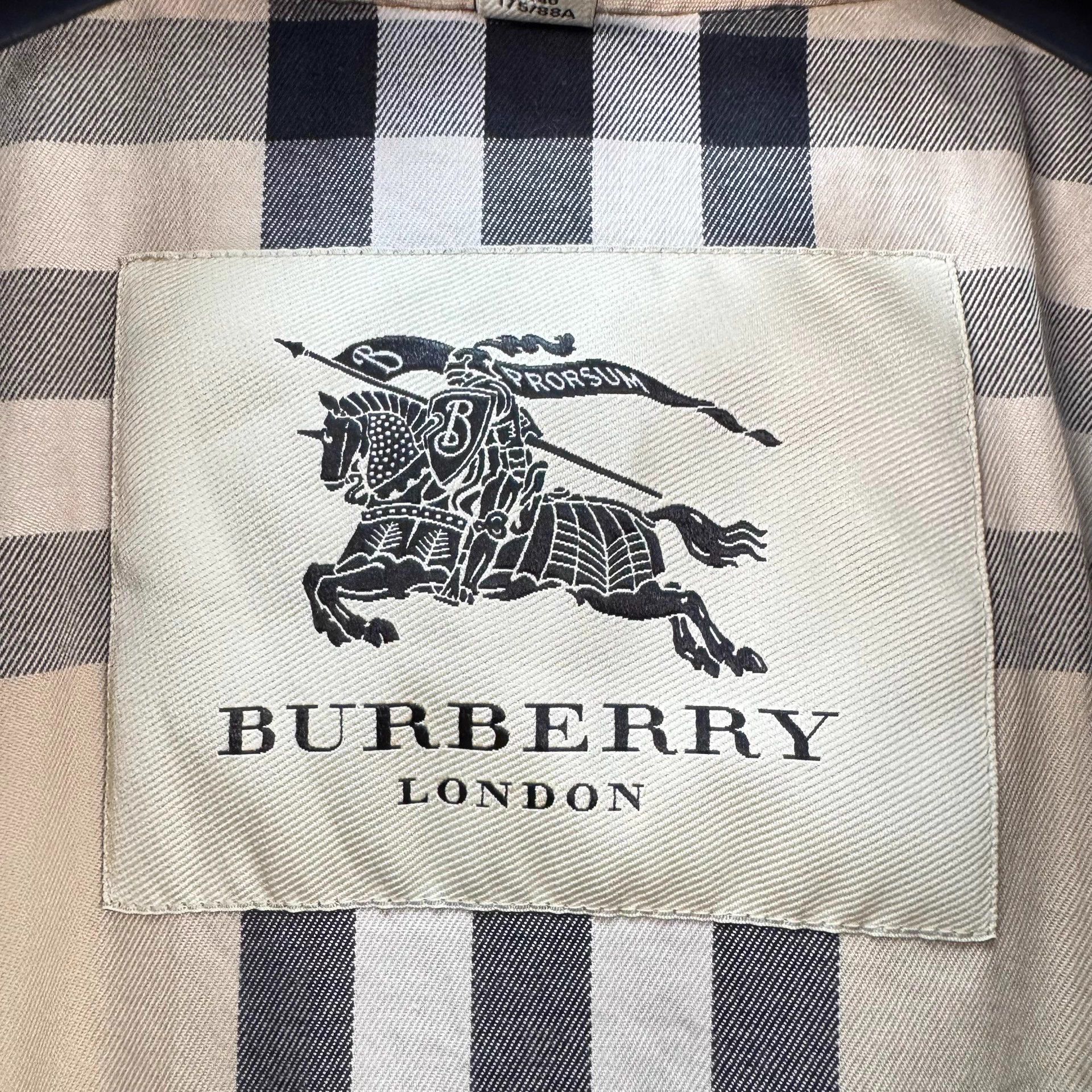 Burberry Burberry DB Check Trench UK10 98N Cuffs Ties Cut Size M / US 6-8 / IT 42-44 - 6 Thumbnail