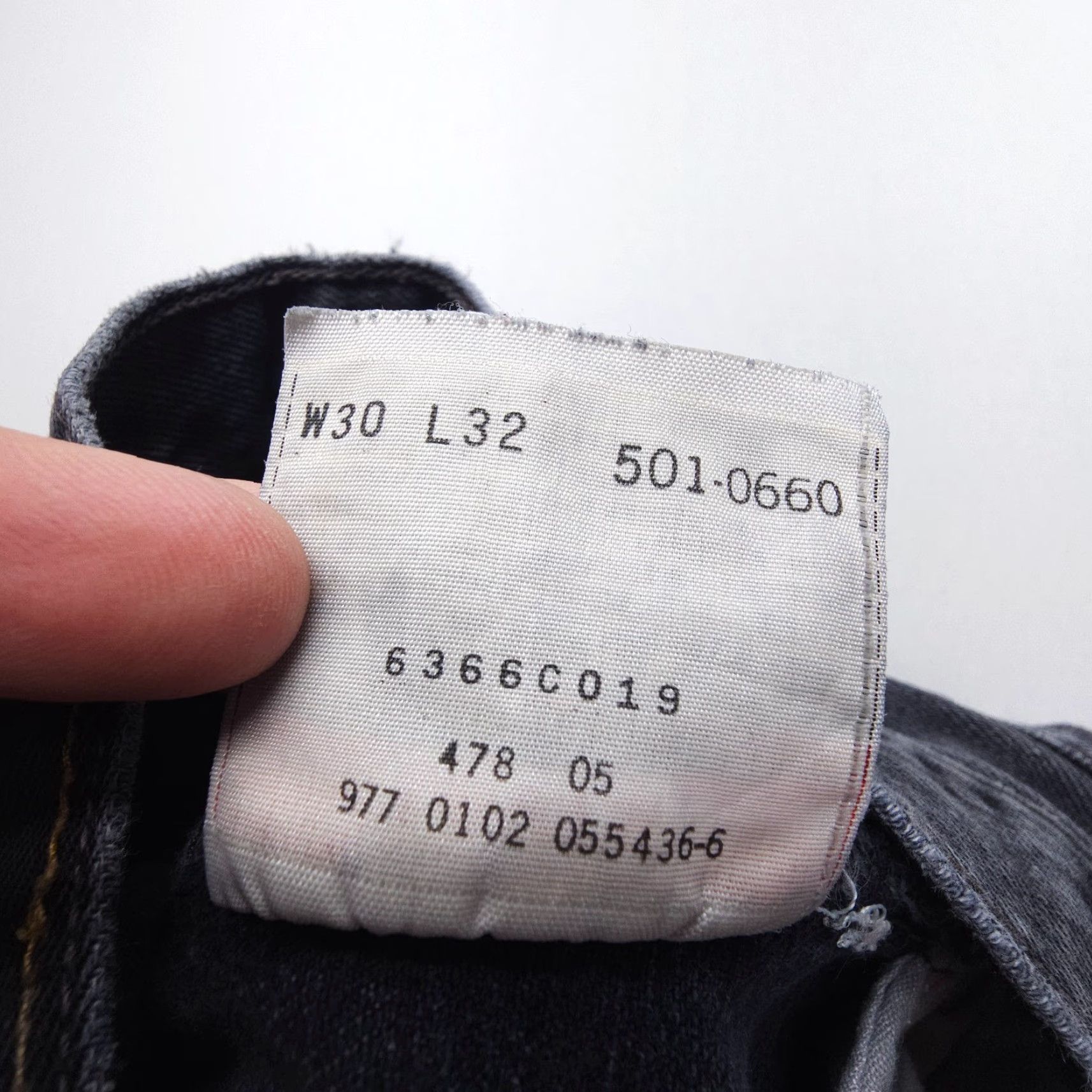 Levi's VTG Levi's 501 Jeans Mens 30 x 32 Button Fly Straight Denim Black 90s 501 Series Vintage Classic American Mens Regular Fit Size US 30 / EU 46 - 4 Thumbnail