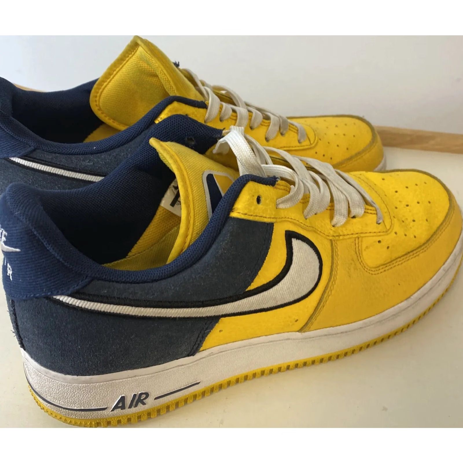 Nike Nike Air Force 1 Low 07 Lv8 Amarillo White Yellow Navy Blue Men 10 / S1 Nike Air Force 1 Low 07 Lv8 Amarillo White Yellow Navy Blue Men 10 / S1 Size ONE SIZE - 5 Thumbnail