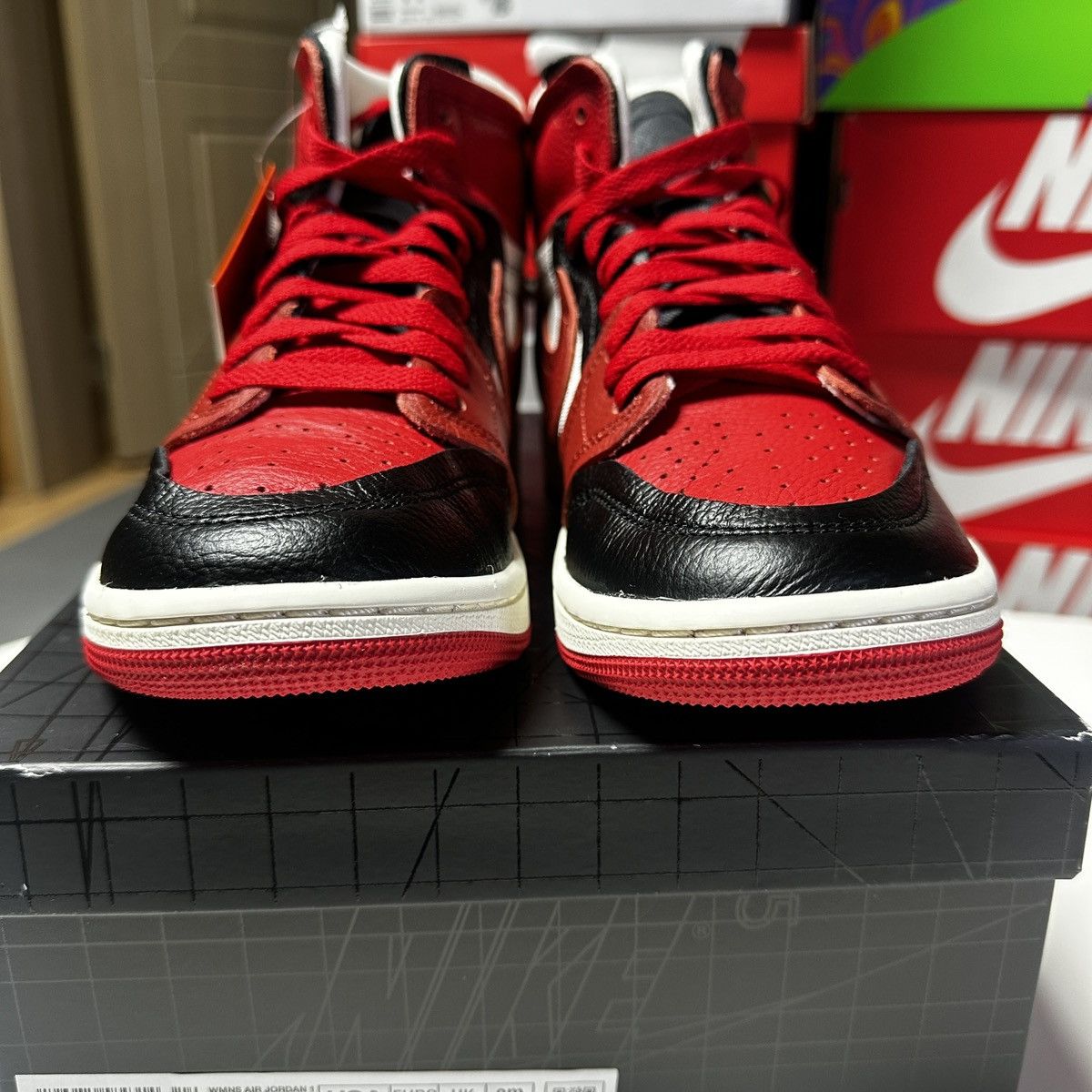 Jordan Brand × Nike New. Size 8 Womens Jordan Retro 1 High Method of Make Size US 8 / IT 38 - 11 Thumbnail