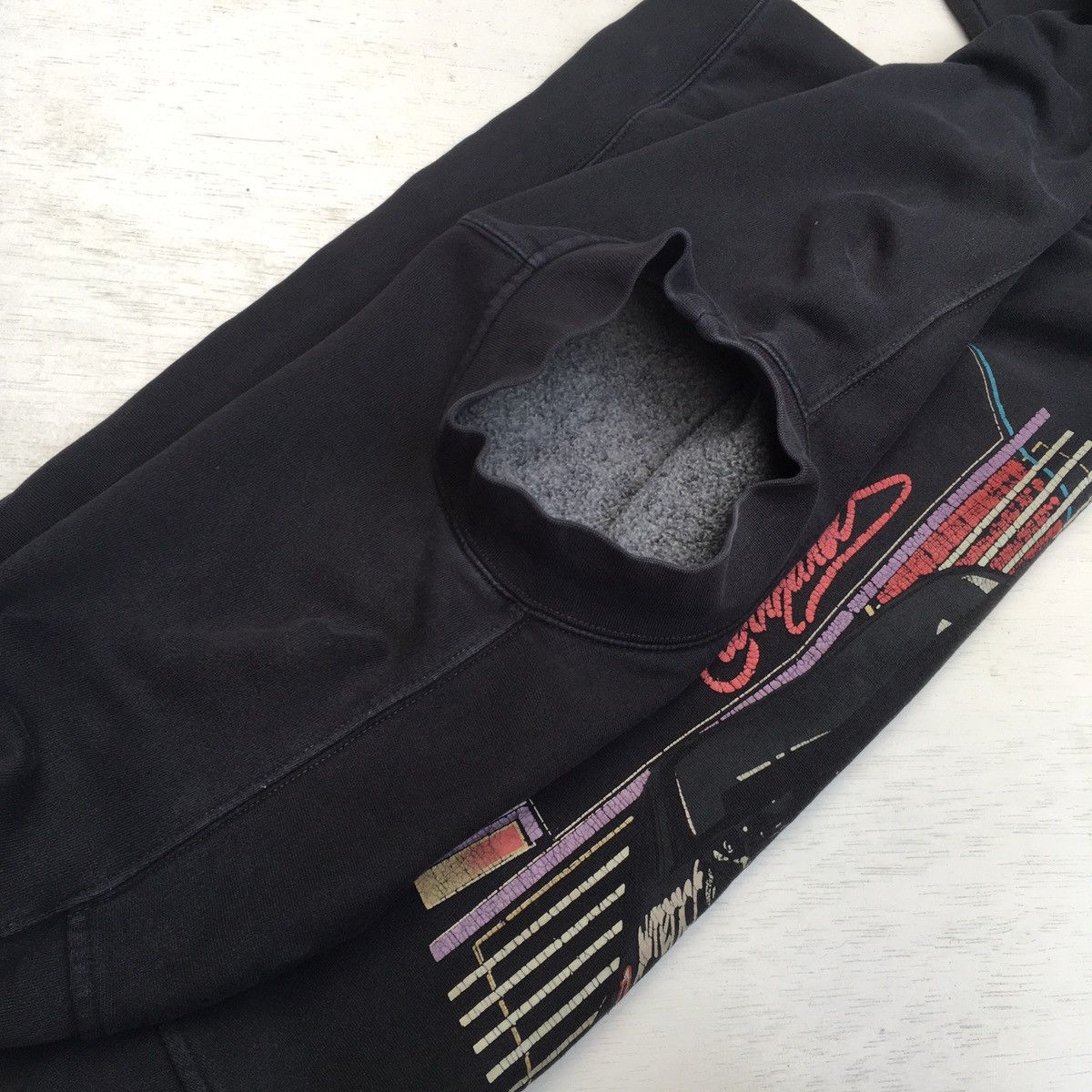 NASCAR Sun Faded Vintage Intimidator Tour 1993 Sweatshirt Size US L / EU 52-54 / 3 - 24 Thumbnail