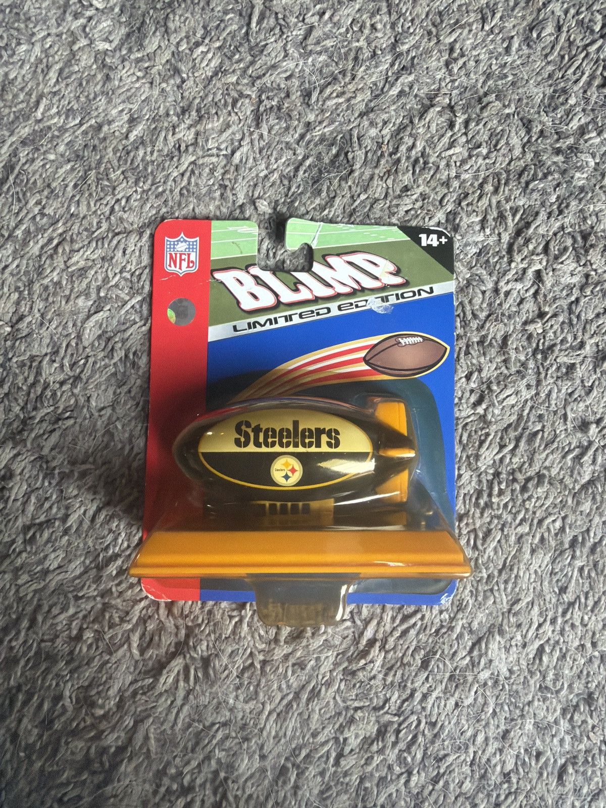 NFL 2005 NFL Fleer Collectibles Pittsburgh Steelers Blimp Size ONE SIZE - 1 Thumbnail