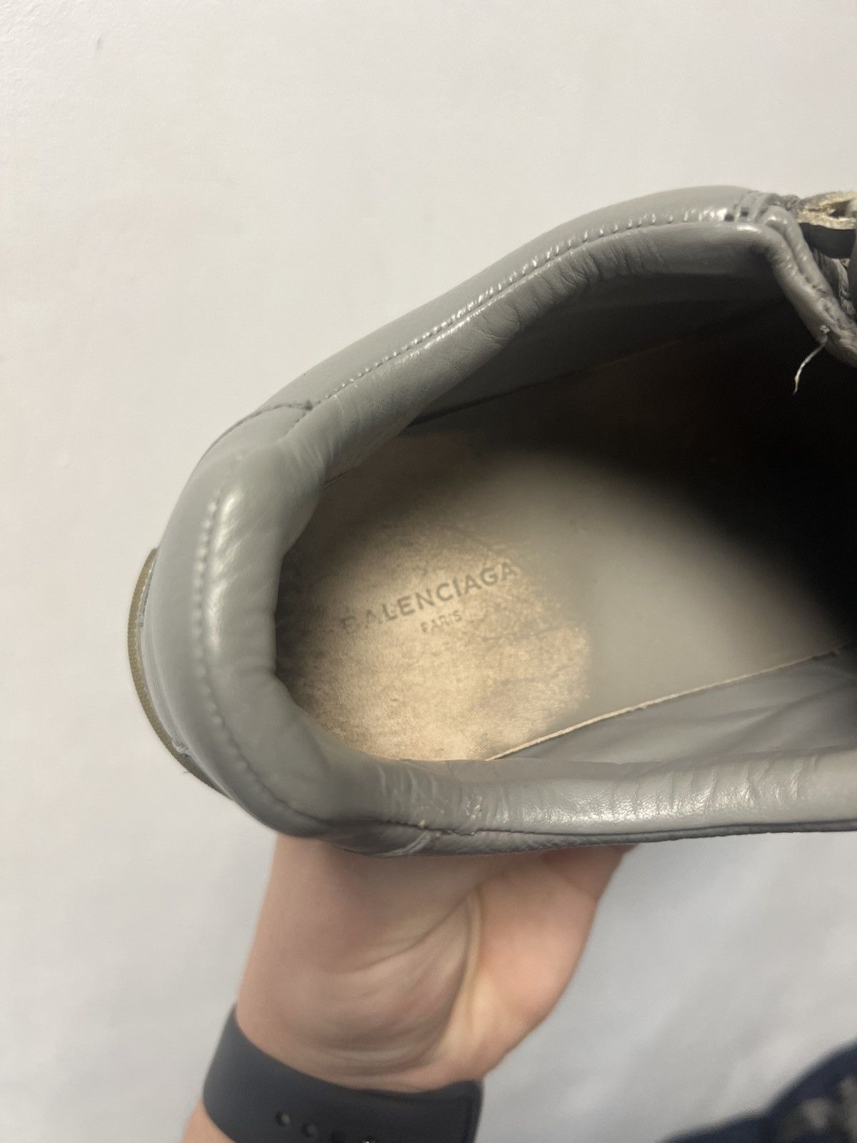 Balenciaga Balenciaga Arena Leather Low Top Sneakers Gray Size 42 Size US 9 / EU 42 - 14 Thumbnail