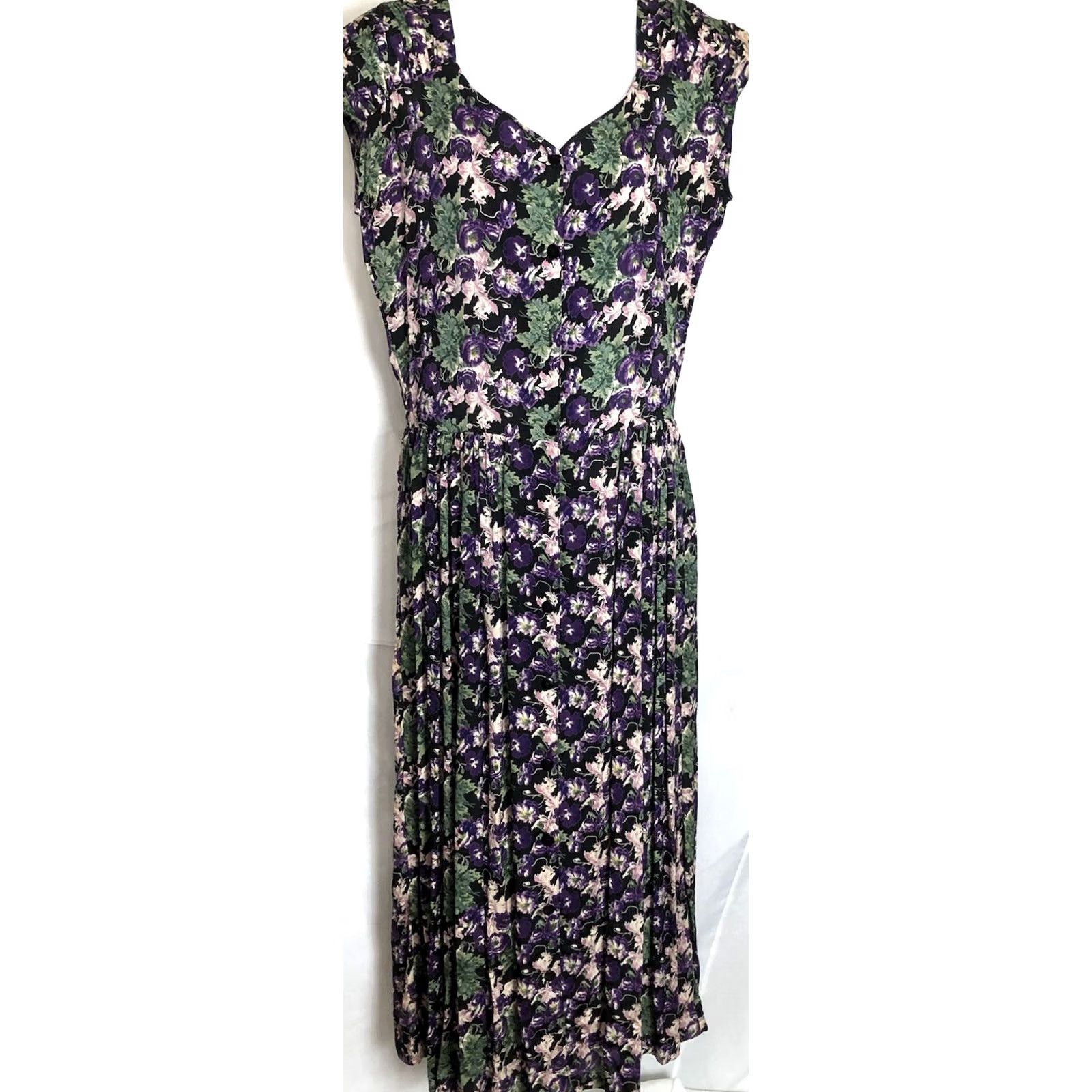 Vintage VINTAGE Paris Maxi dress Purple 7 floral Ruffle Ruched sleeve Garden Tea cottage Dress Ladies Purple Floral 80s Vintage Size M / US 6-8 / IT 42-44 - 2 Thumbnail