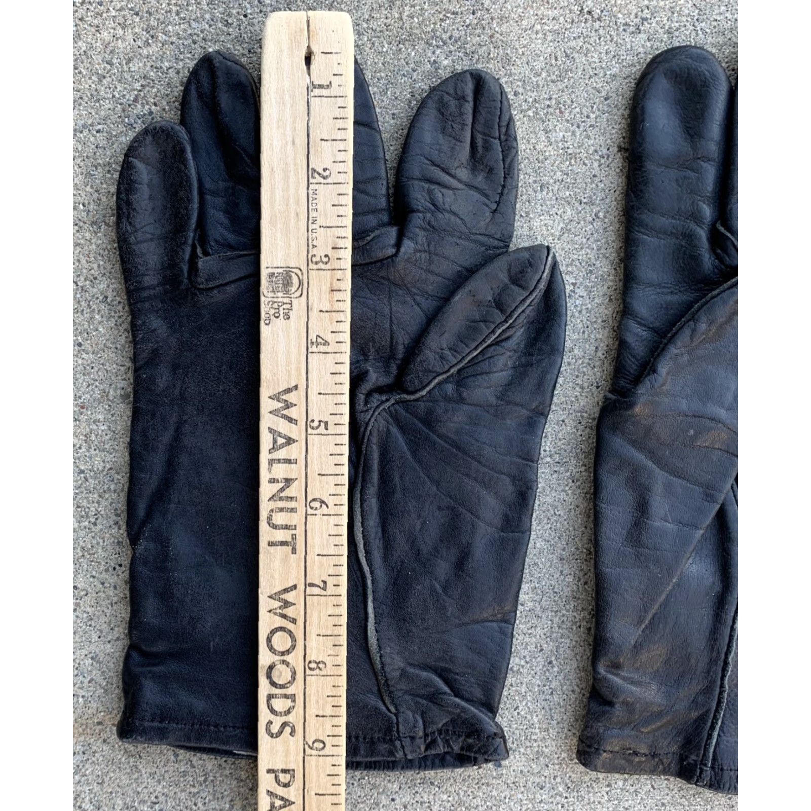 Vintage VINTAGE military glove shell cattlehide M 1949 black leather gloves shell Size 4 Size ONE SIZE - 7 Thumbnail