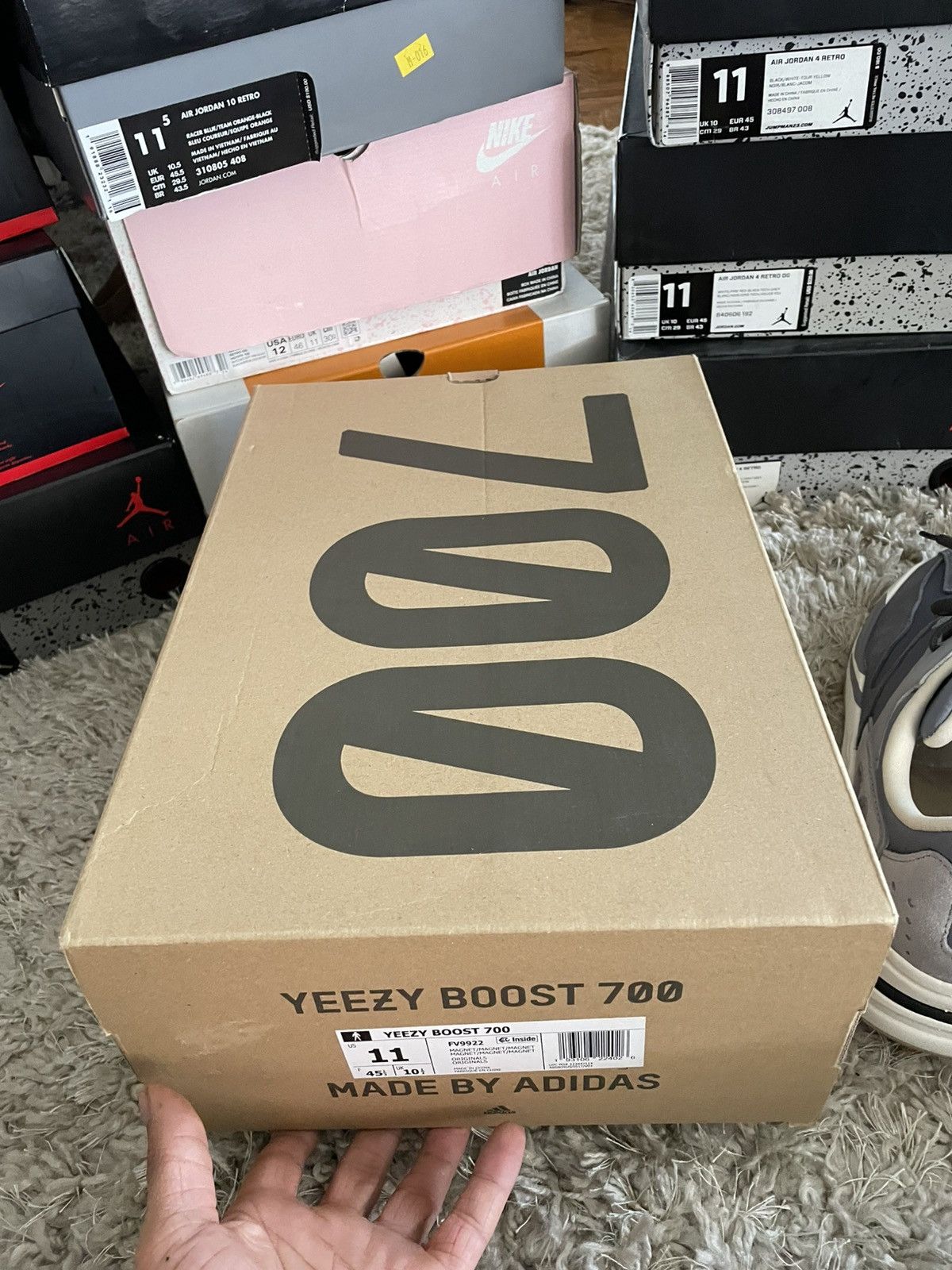 Yeezy Adidas Yeezy Boost 700 Magnet Size US 11 / EU 44 - 13 Thumbnail