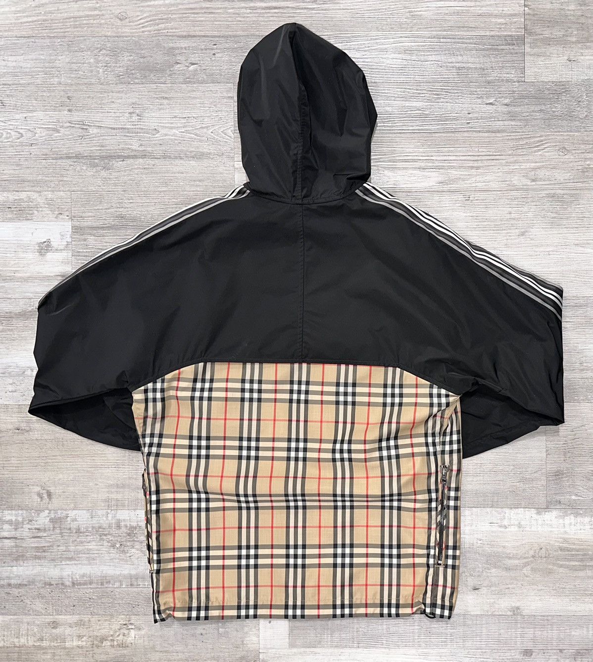 Burberry BURBERRY NYLON NOVA CHECK HOODED WINDBREAKER SMALL Size US S / EU 44-46 / 1 - 2 Thumbnail