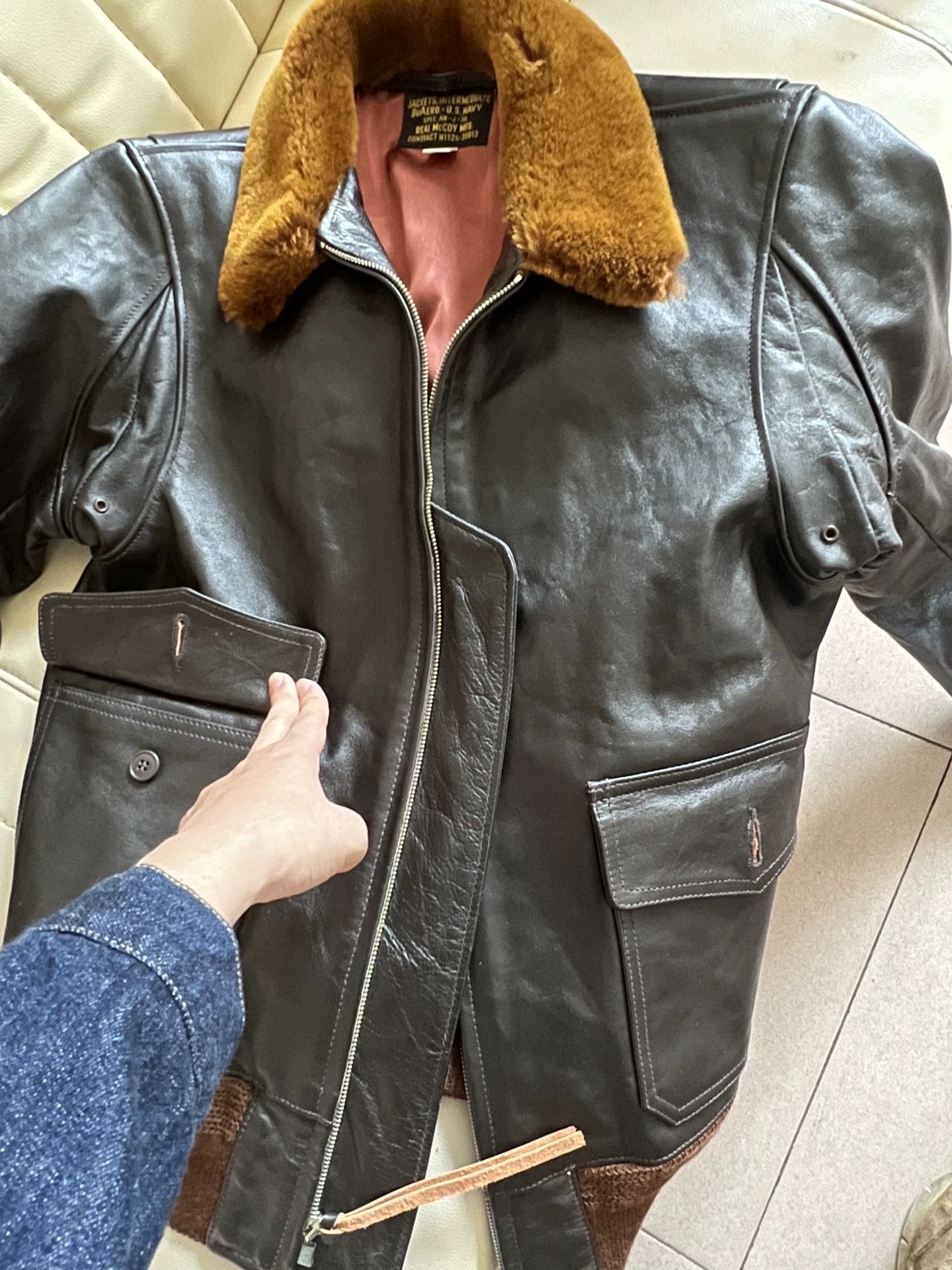 The Real McCoy's real mccoy's leather flight jacket m422a Size US L / EU 52-54 / 3 - 1 Thumbnail