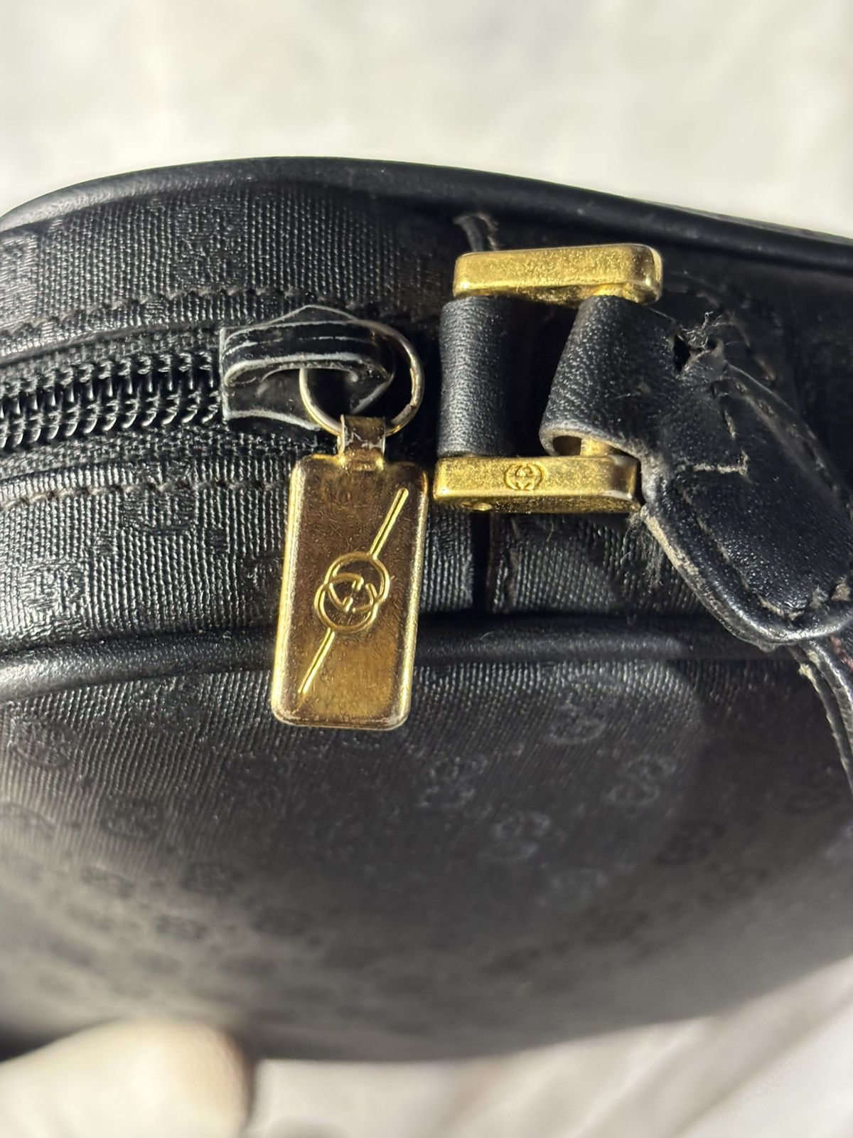 Gucci (Rare) Gucci Vintage Crossbody Bag Size ONE SIZE - 17 Thumbnail