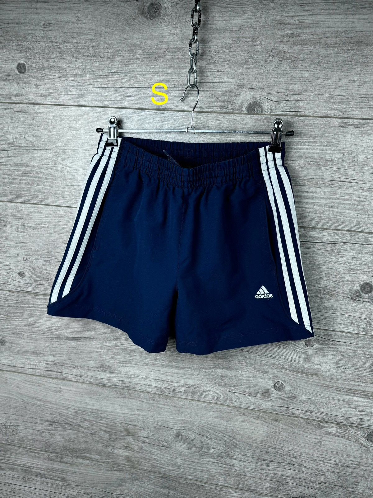 Adidas Adidas Vintage Shorts Size US 30 / EU 46 - 1 Thumbnail