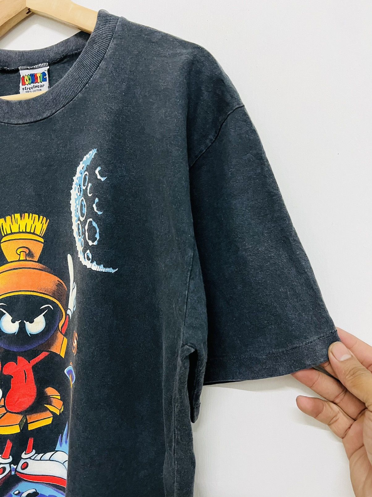 Vintage Vintage 90s Marvin The Martian Looney Tunes Tee Size US M / EU 48-50 / 2 - 4 Thumbnail