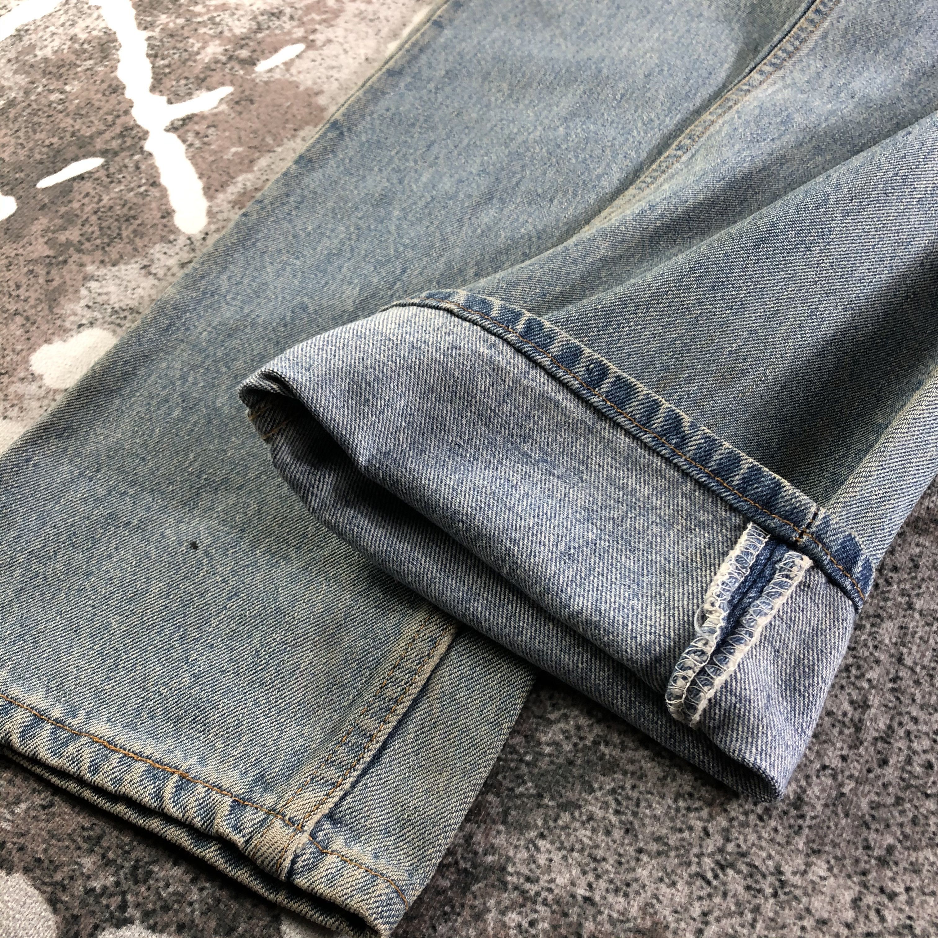 Levi's Vintage 90s Levis Jeans Medium Wash Denim KJ2902 Size US 31 - 6 Thumbnail