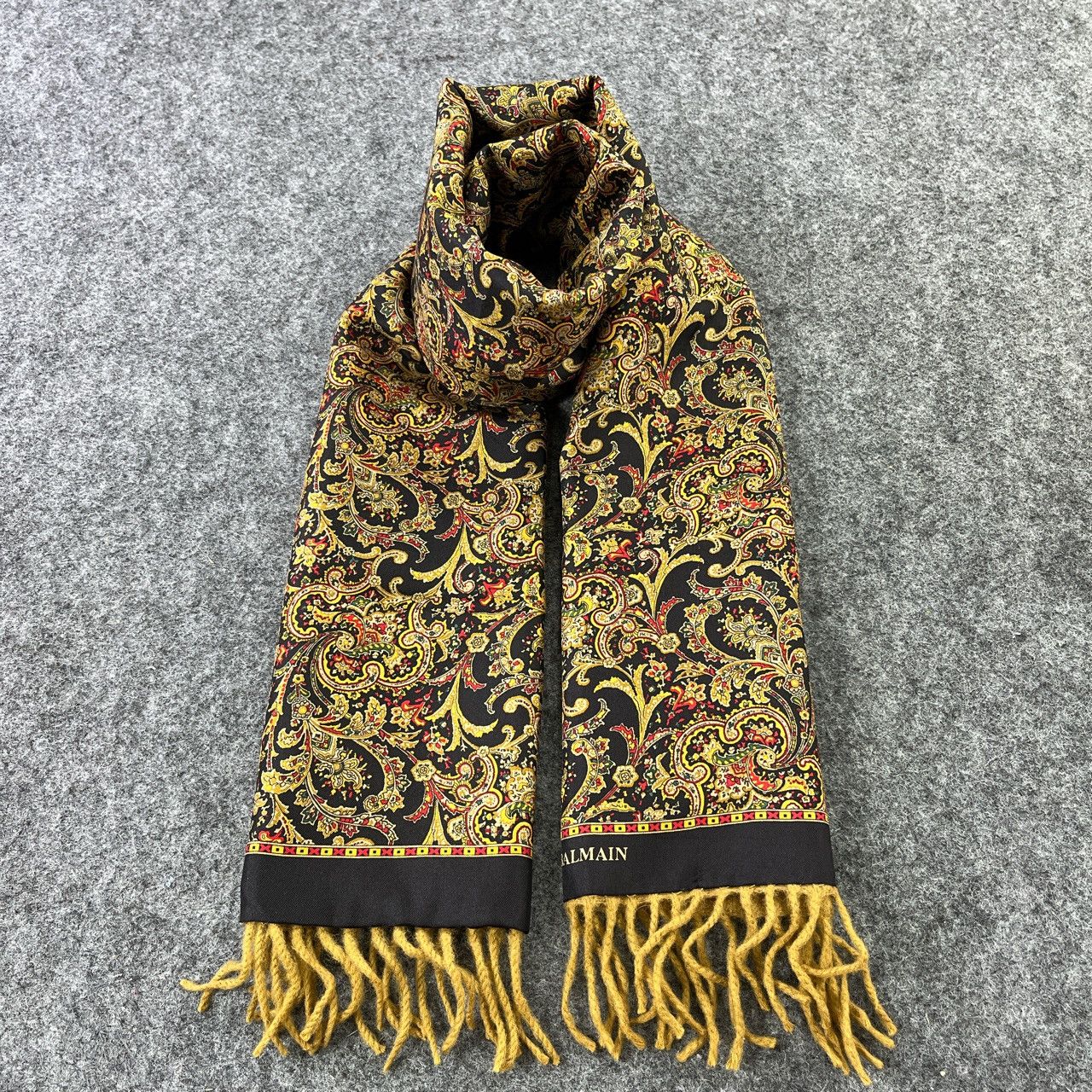 Pierre Balmain × Vintage Pierre Balmain Silk Paisley Scarf /Muffler/ Neckwear - T090 Size ONE SIZE - 1 Thumbnail