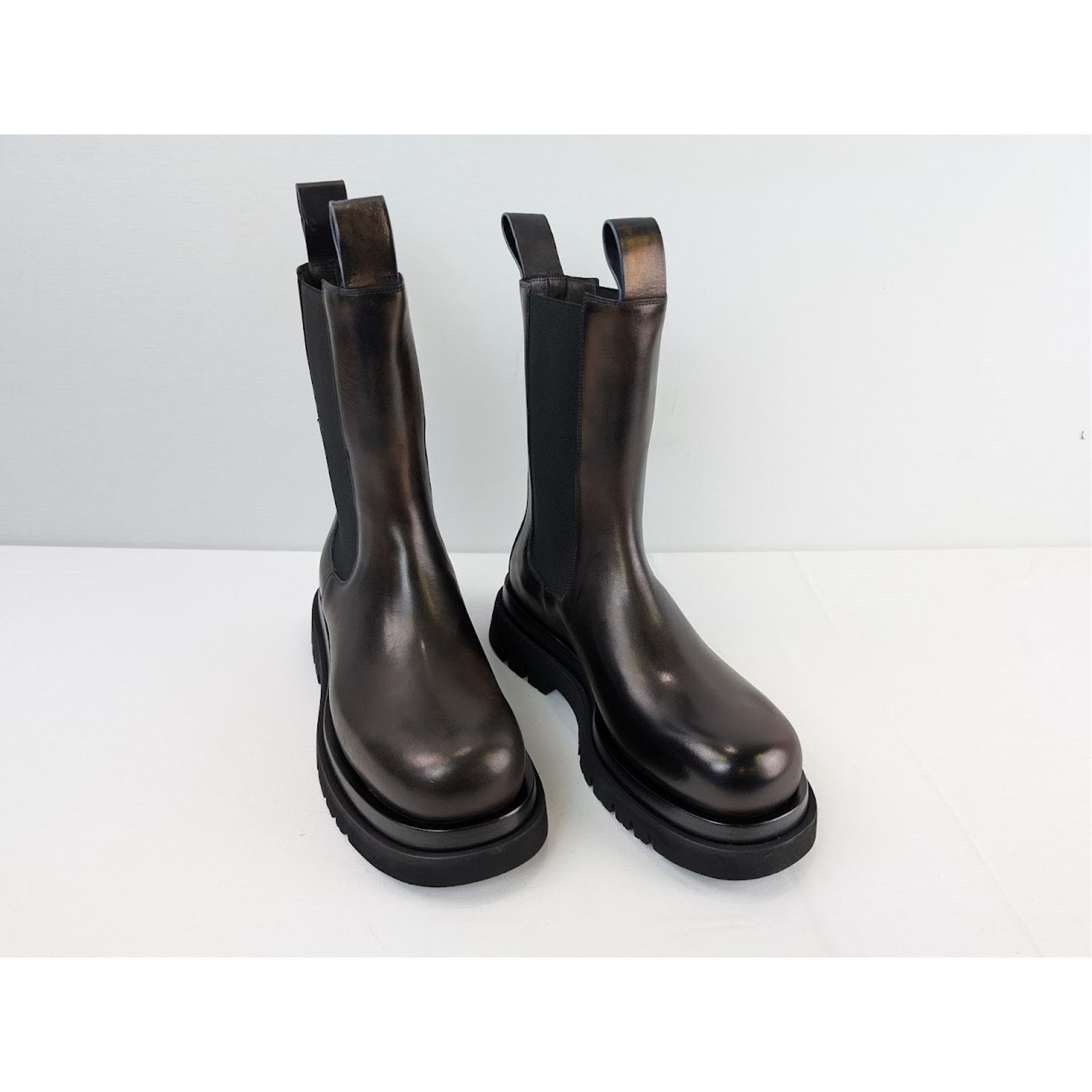 Bottega Veneta o1rshd1 Lug Boots in Ebony Size US 7 / EU 40 - 6 Thumbnail