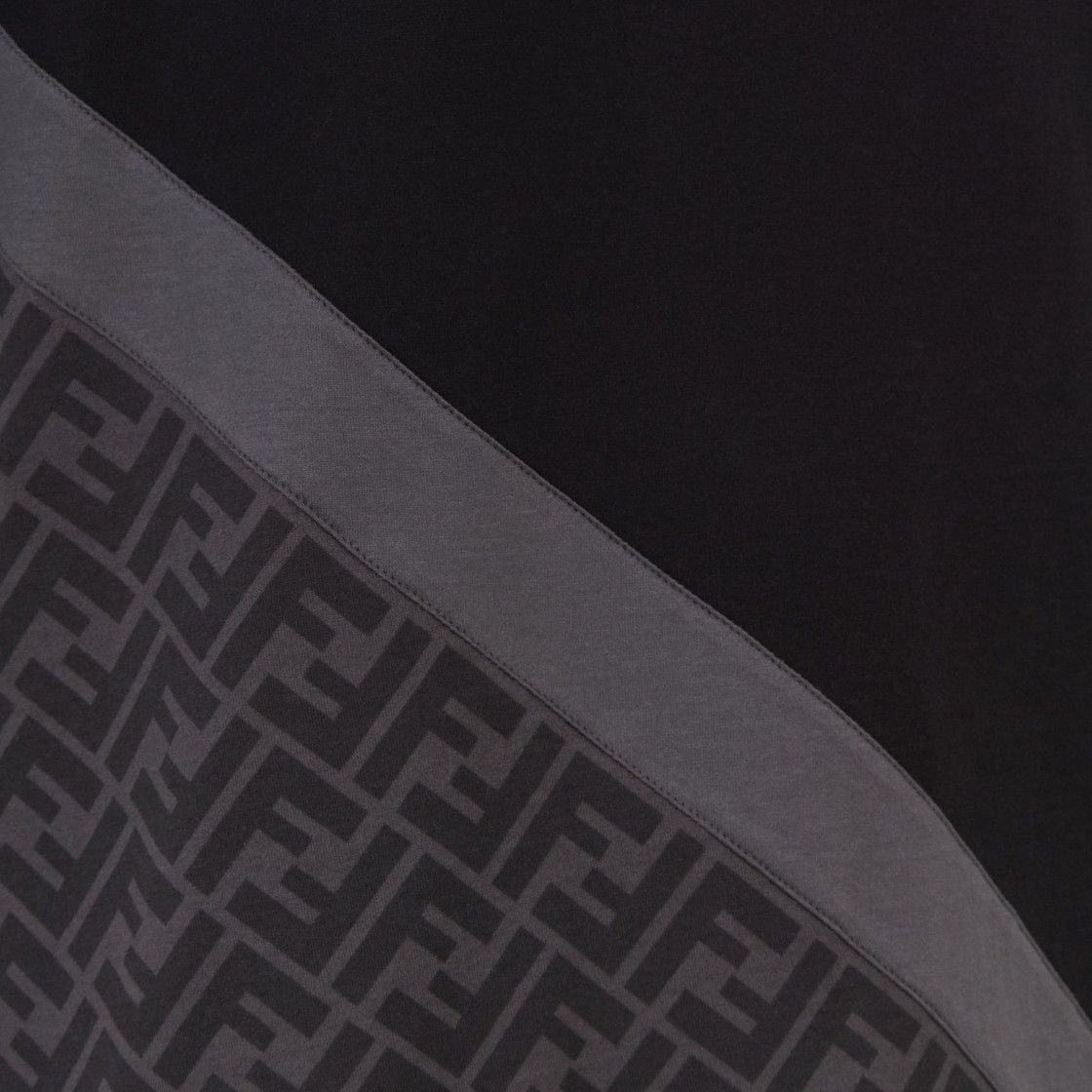 Fendi o1s1wg111025 T-Shirt in Black Size US L / EU 52-54 / 3 - 3 Thumbnail