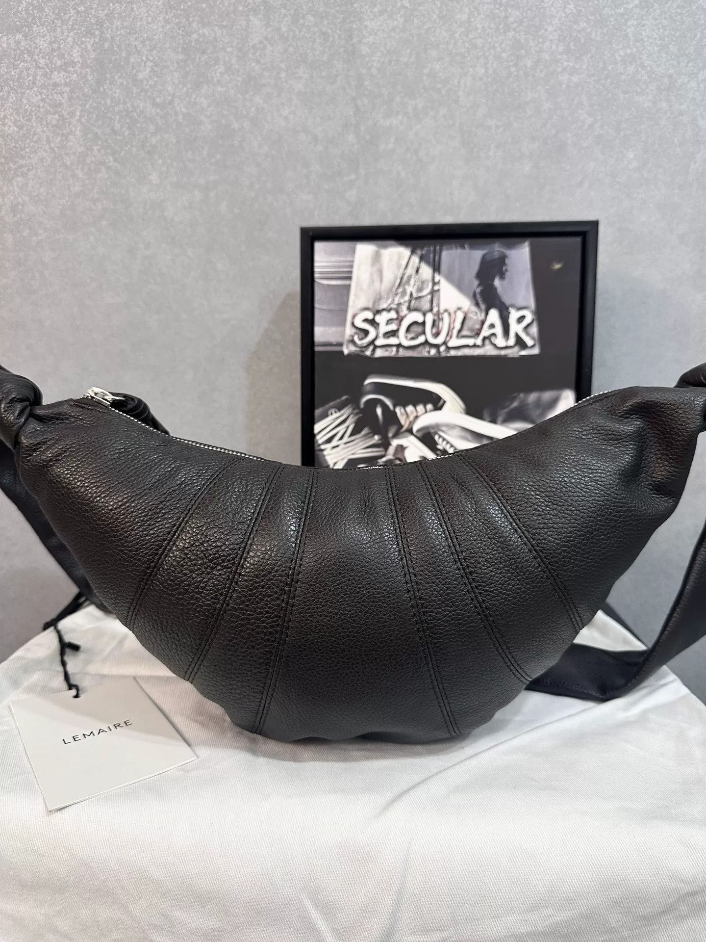 Lemaire Lemaire Small Brown Croissant Bag Size ONE SIZE - 1 Thumbnail