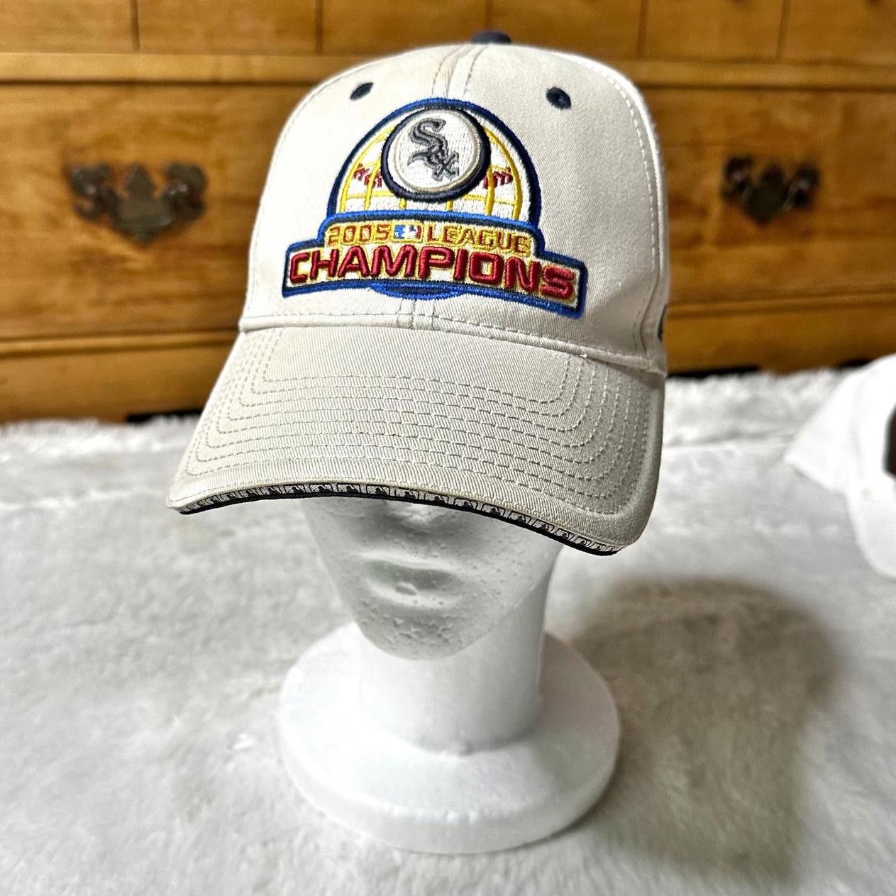 New Era × Vintage Vintage Chicago White Sox 2005 League Champs Adjustable Cap Size ONE SIZE - 9 Thumbnail