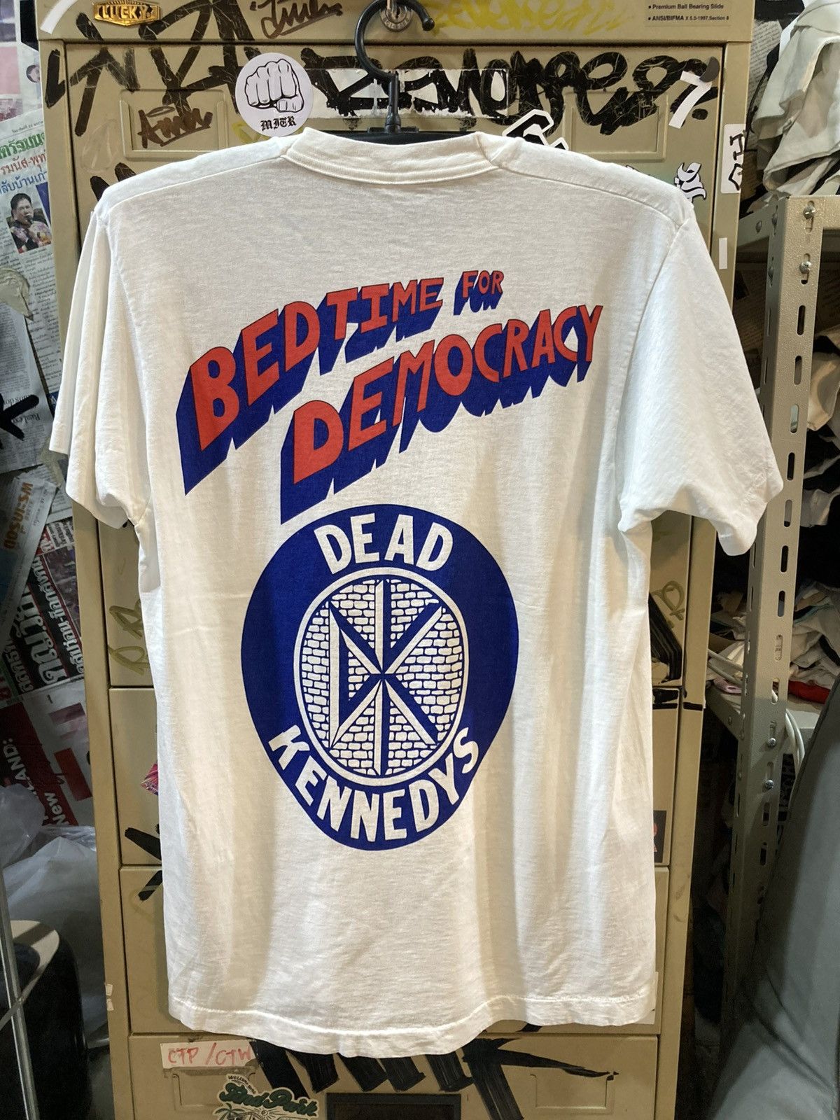 Band Tees Dead Kennedys vintage tee 80’s Size US XL / EU 56 / 4 - 6 Thumbnail