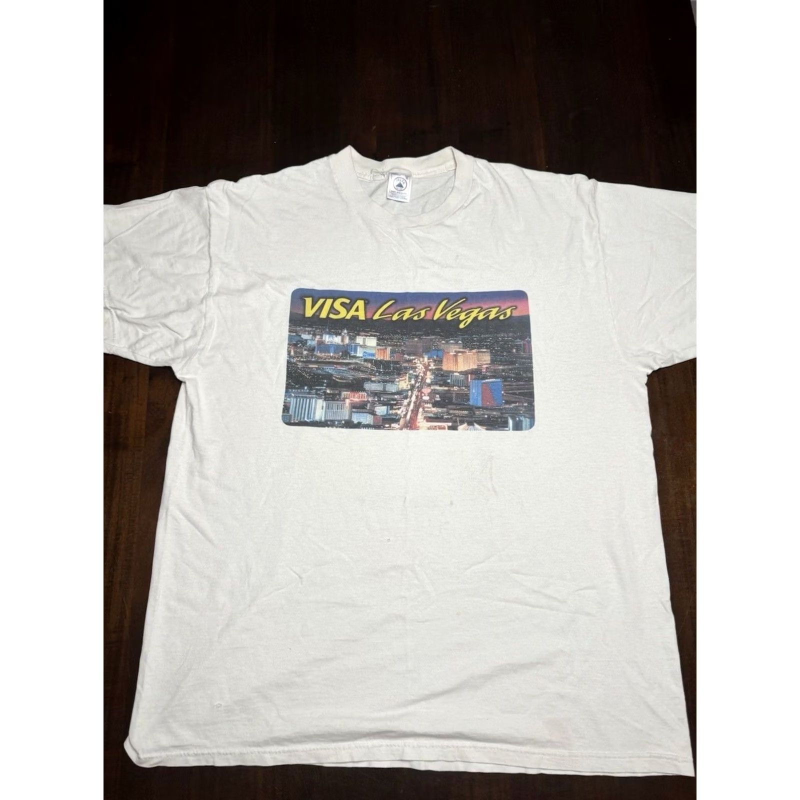 Delta VINTAGE Las Vegas Shirt Mens XL White Y2K Graphic Print Skyline “Visa Las Vegas” Size US XL / EU 56 / 4 - 2 Thumbnail