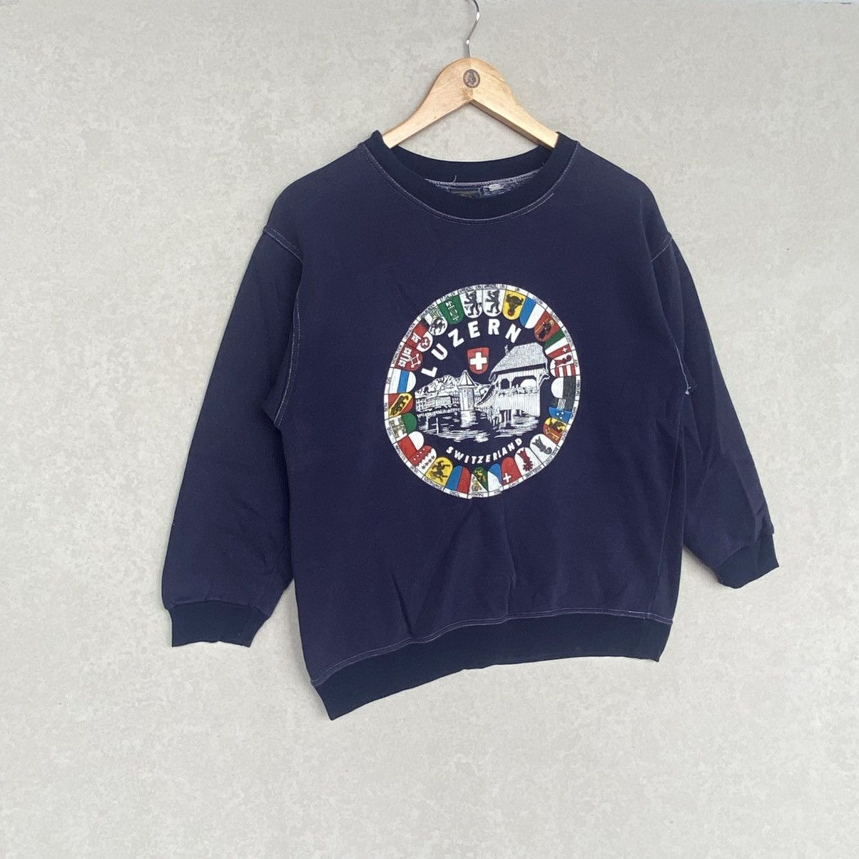 Other Vintage Swiss Style Printed Crewneck Sweatshirt Navy Blue Size US S / EU 44-46 / 1 - 3 Thumbnail