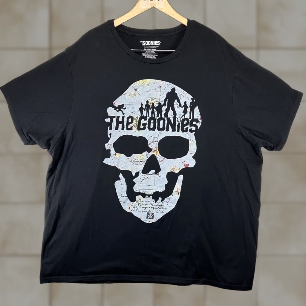 Vintage Mens Goonies T Shirt 3XL Black Skull Map Retro 80s Front Graphic Crew Neck Short Sleeve Baseball Graphic Tee Men Size US XXL / EU 58 / 5 - 1 Thumbnail