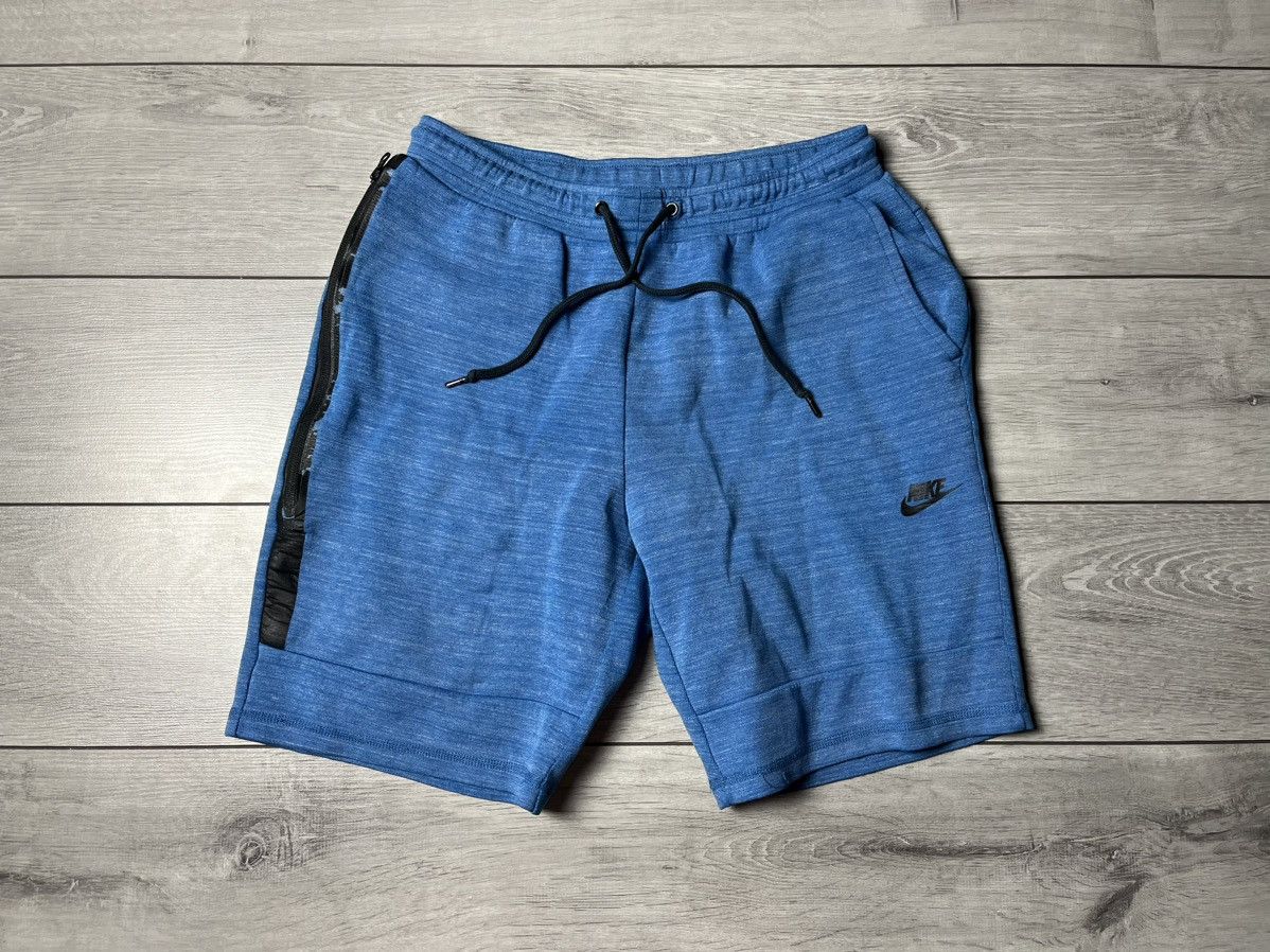 Nike Nike tech fleece shorts sportswear size Large Size US 34 / EU 50 - 1 Thumbnail