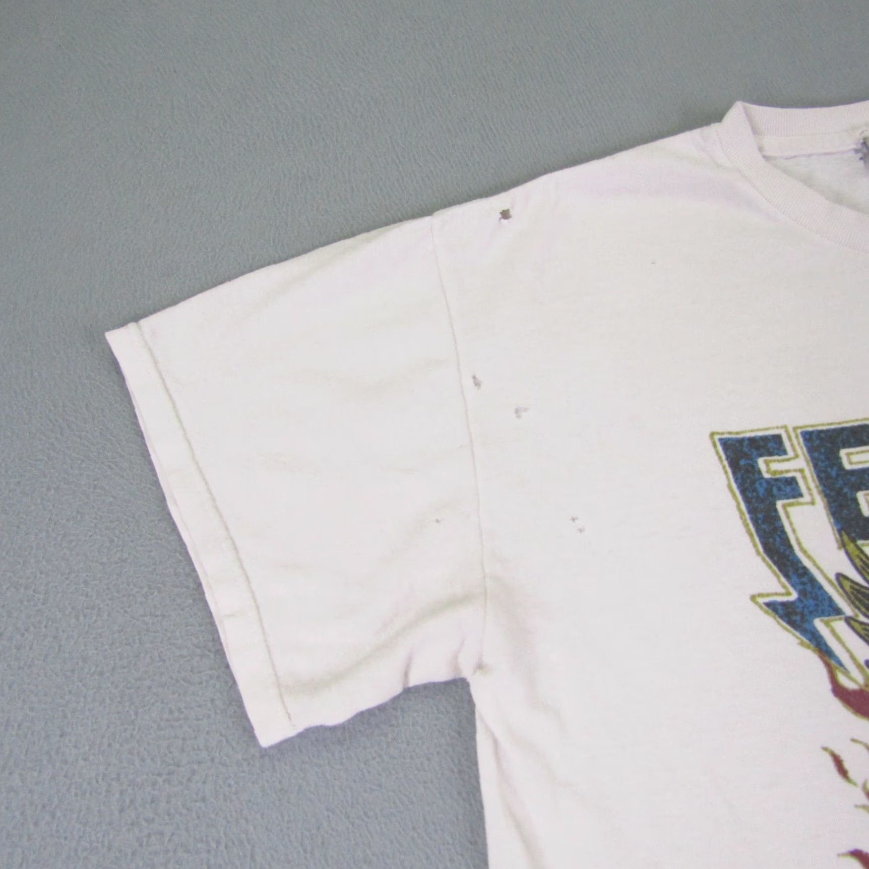 Fender VINTAGE Fender Shirt Mens Medium White Winged Guitar On Tour Telecaster Crewneck Tee Size US M / EU 48-50 / 2 - 3 Thumbnail