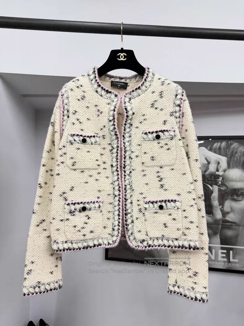 Chanel Chanel Women's Castle Series Polka Dot Cashmere Four-pocke Size XS / US 0-2 / IT 36-38 - 1 Thumbnail