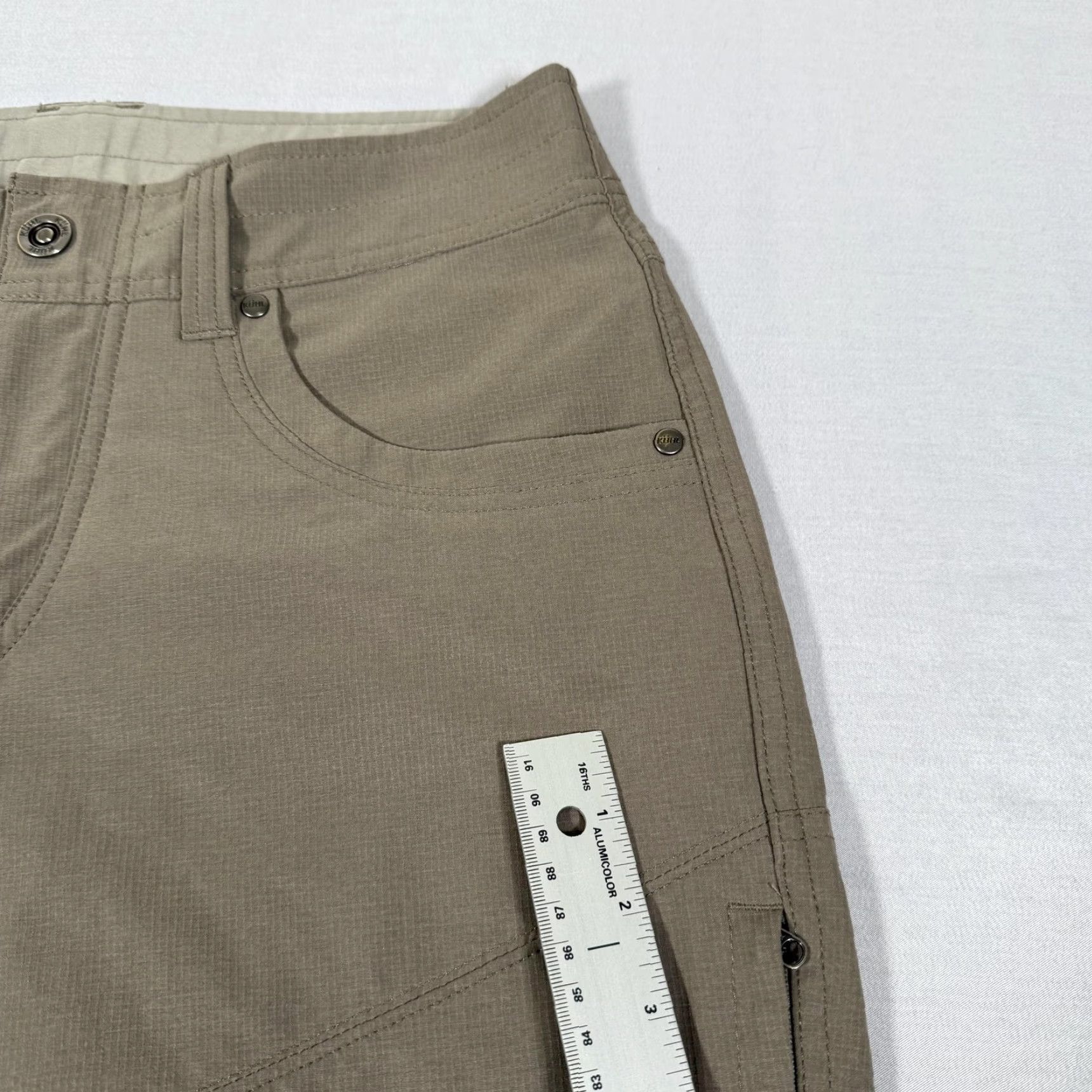 Vintage Kuhl Shorts Mens 30 Tan Cargo Silencr Hiking Trail Zip Pocket Outdoor Stretch Size US 30 / EU 46 - 3 Thumbnail