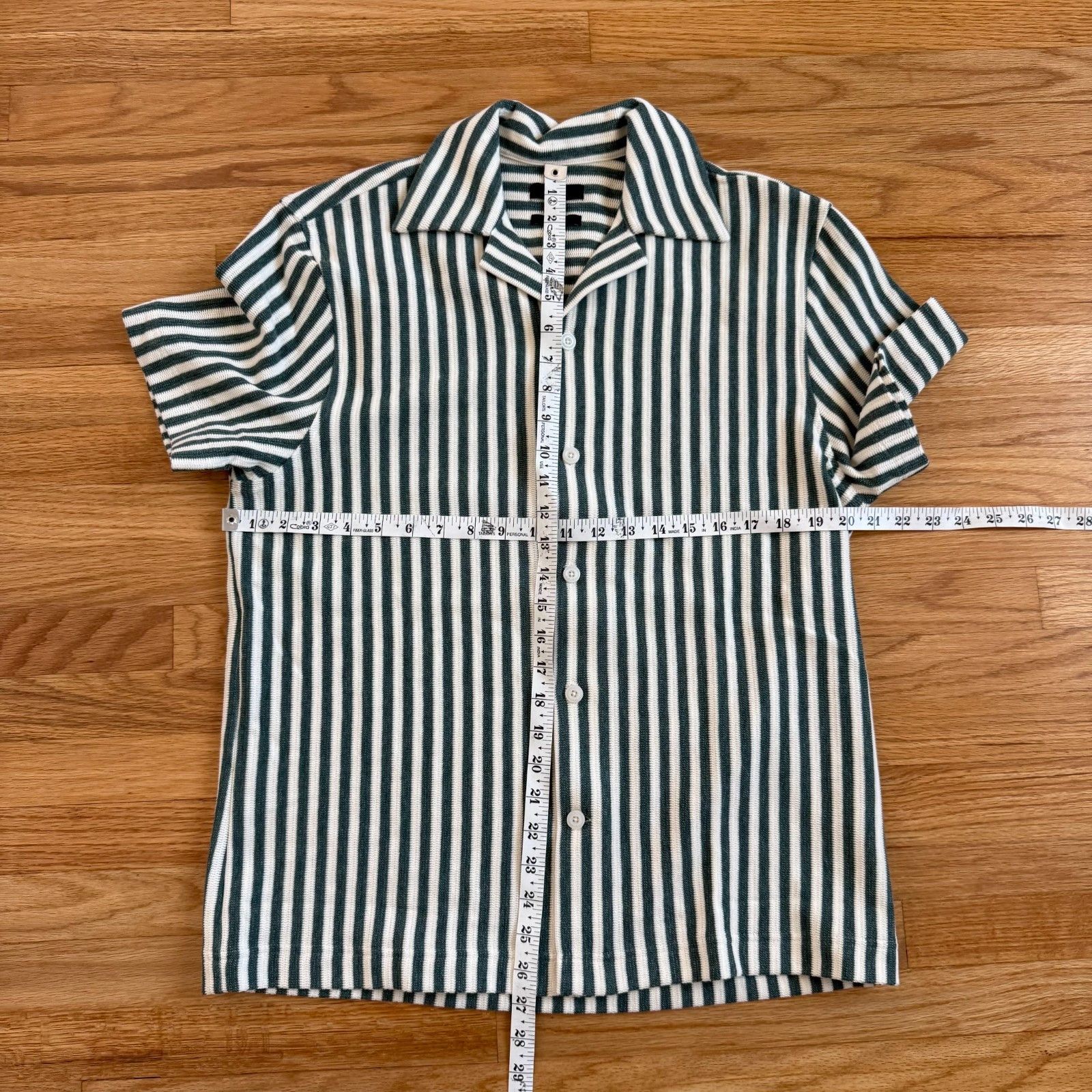 Reiss Reiss Trig Textured Green/White Stripe Cuban Collar Shirt Size US S / EU 44-46 / 1 - 5 Thumbnail