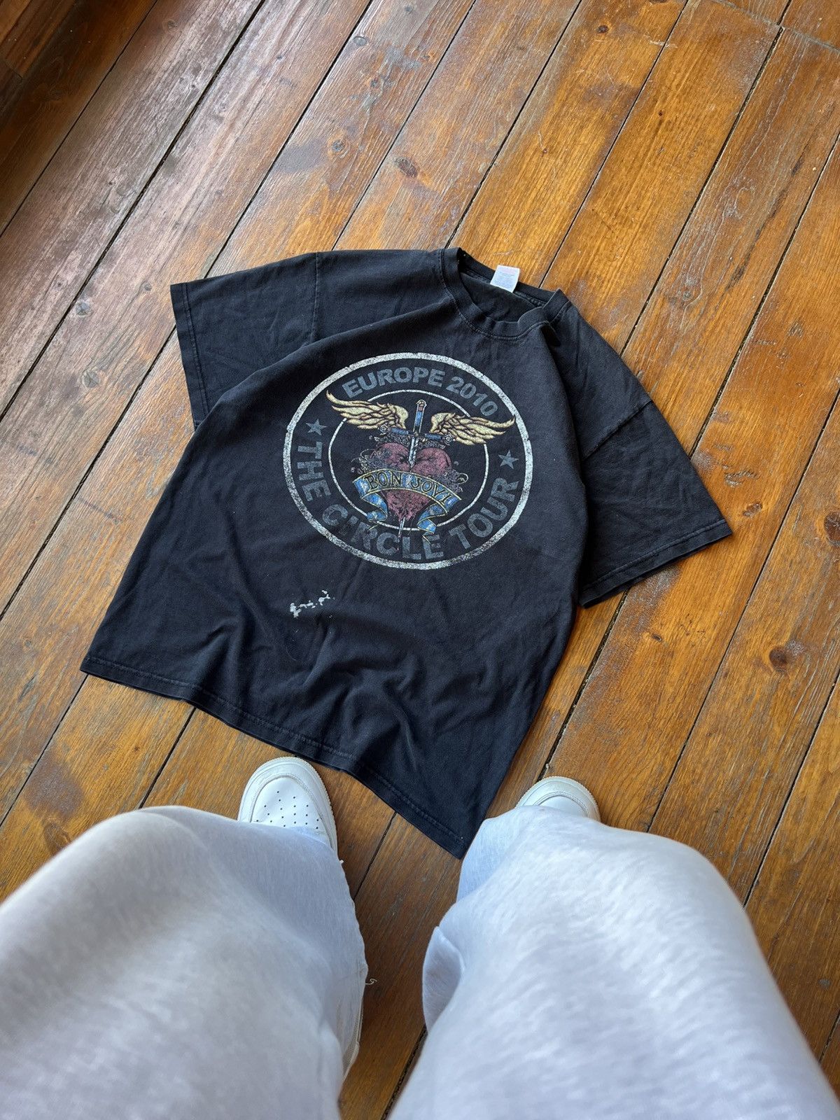 Band Tees 2010/2011 VINTAGE BON JOVI NORTH AMERICA TRHE CIRCLE TOUR Size US L / EU 52-54 / 3 - 1 Thumbnail