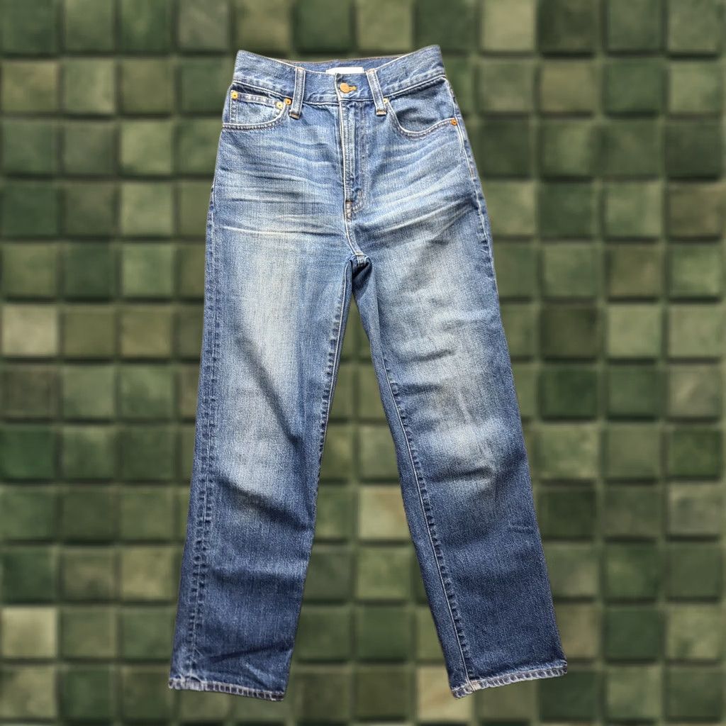 Madewell Madewell Jeans Women 24x28 Regular Fit Straight Leg Medium Wash Denim Cotton Blue 90s Bohemian City Preppy Distressed Stretch Mens Womens Girls Size 42" / US 20 - 1 Thumbnail