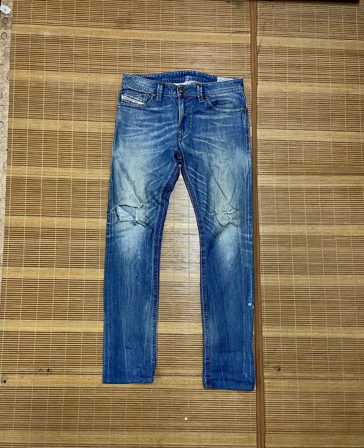 Diesel DIESEL DISTRESSED JEANS Size US 31 - 1 Thumbnail