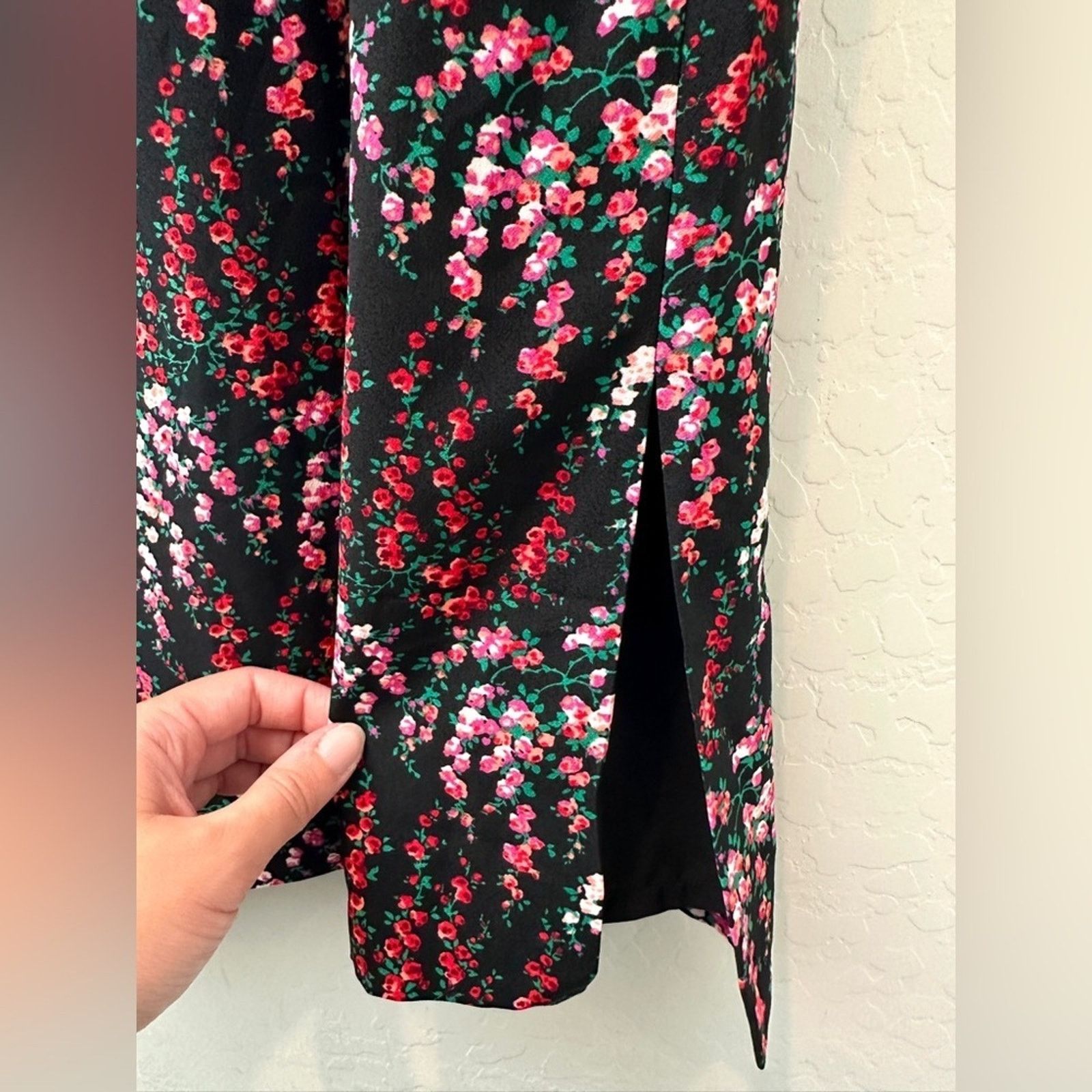 J.Crew J.CREW | Black Pink Wildflower Floral Side Slit Midi Skirt Size 34" / US 12 / IT 48 - 4 Thumbnail