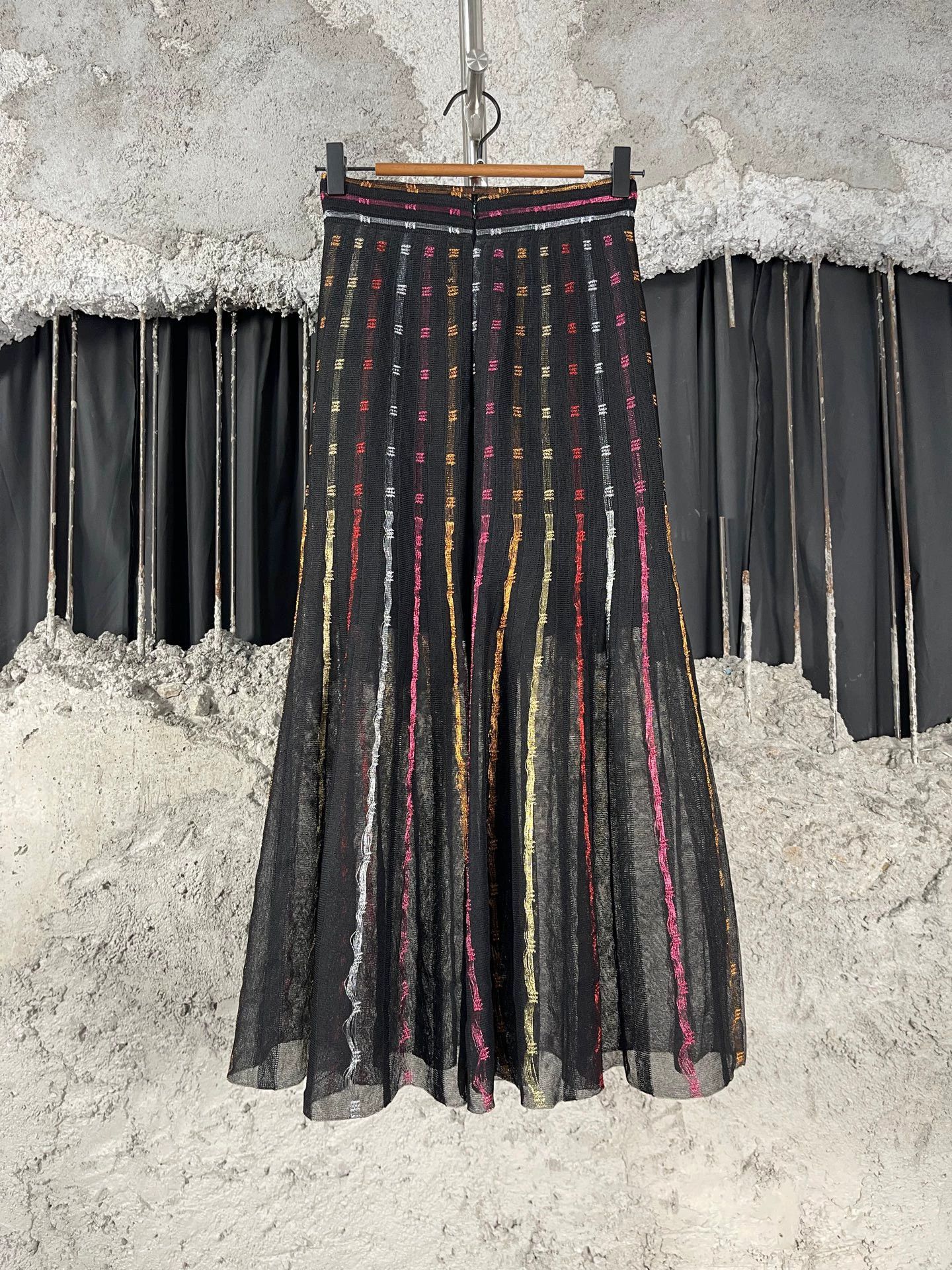 Alexander McQueen Alexander McQueen Women's New Tulle Skirt Size S Size 26" / US 2 / IT 38 - 2 Thumbnail