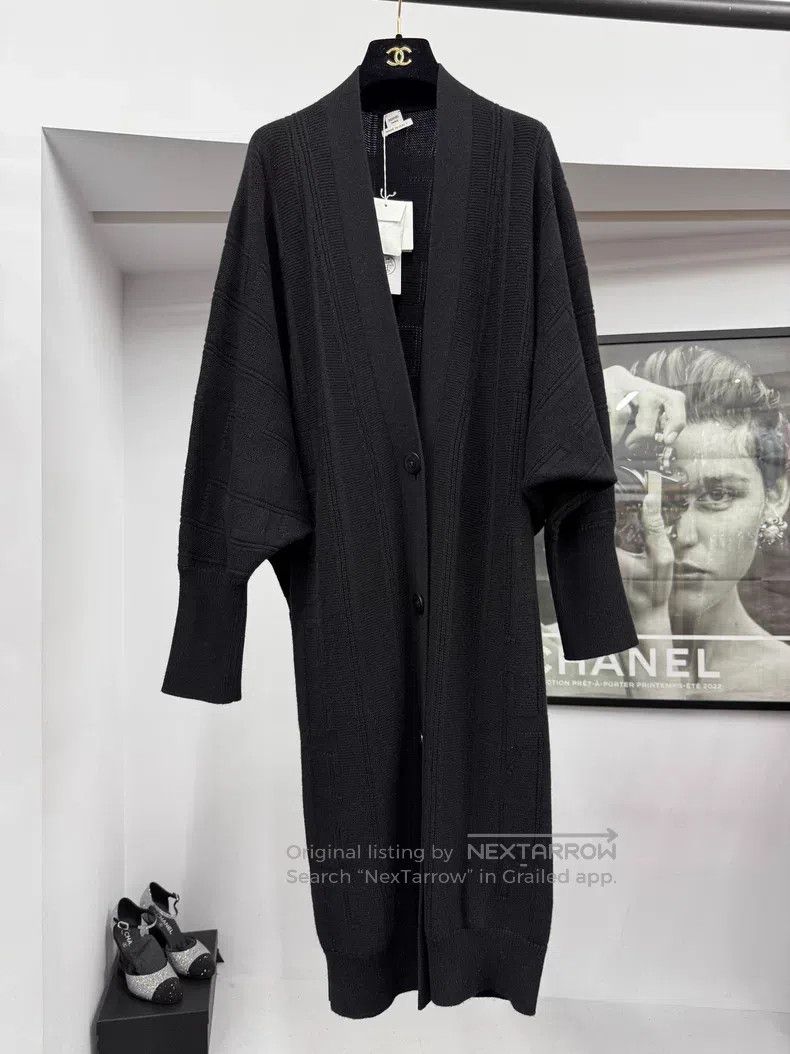Hermes Hermes Black textured long cashmere knit cardigan Size XXS / US 00 / IT 34 - 1 Thumbnail