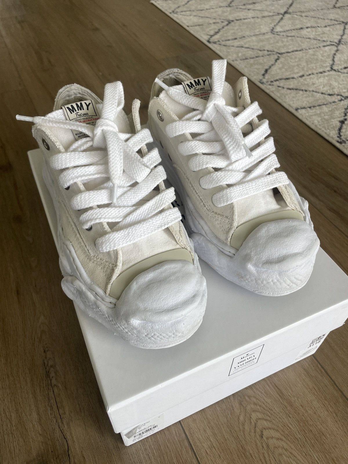 Maison MIHARA YASUHIRO Maison Mihara Yasuhiro Hank Low White | Grailed