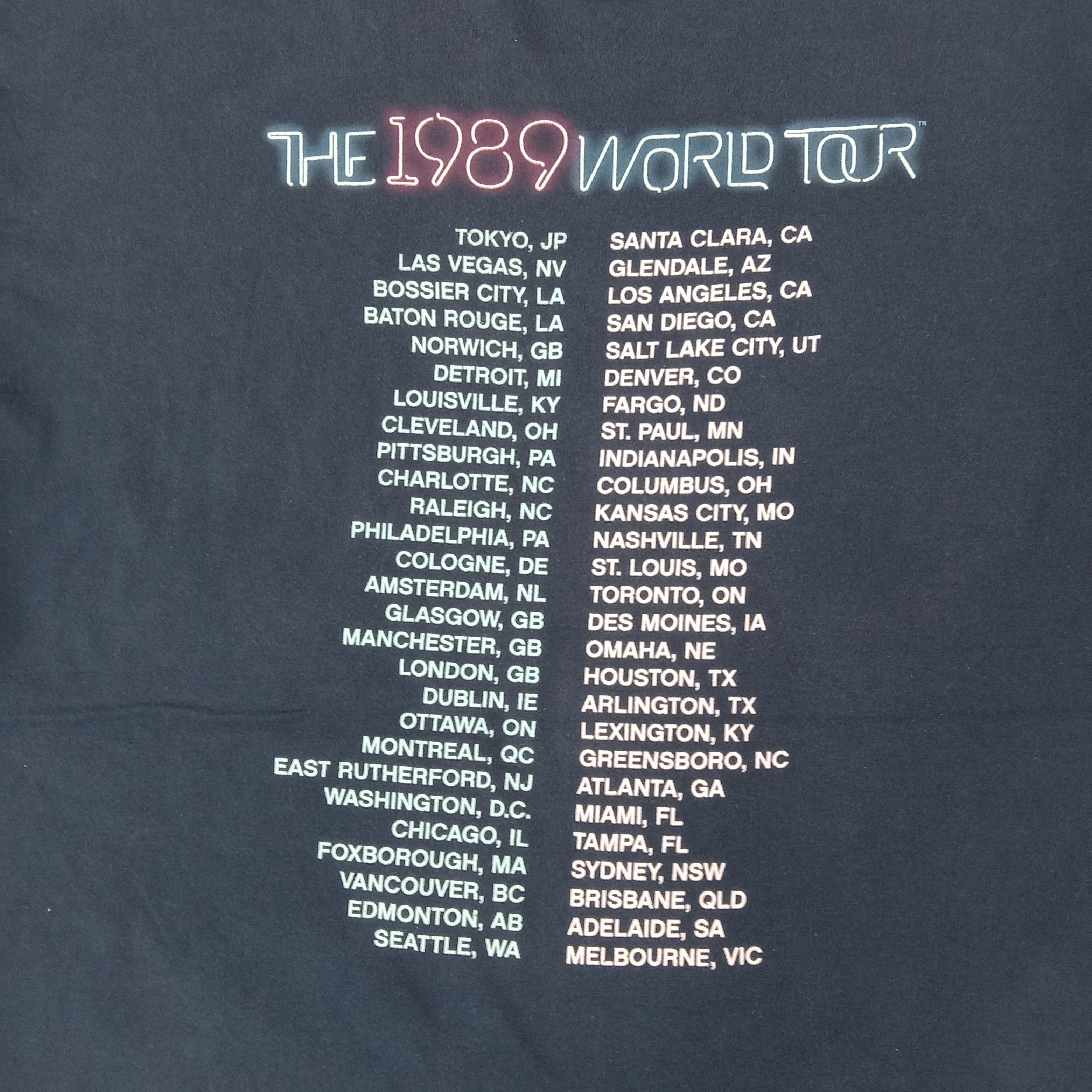 Band Tees × Vintage Taylor Swift American Singer Songwriter Tour Tshirt Size US XL / EU 56 / 4 - 6 Thumbnail