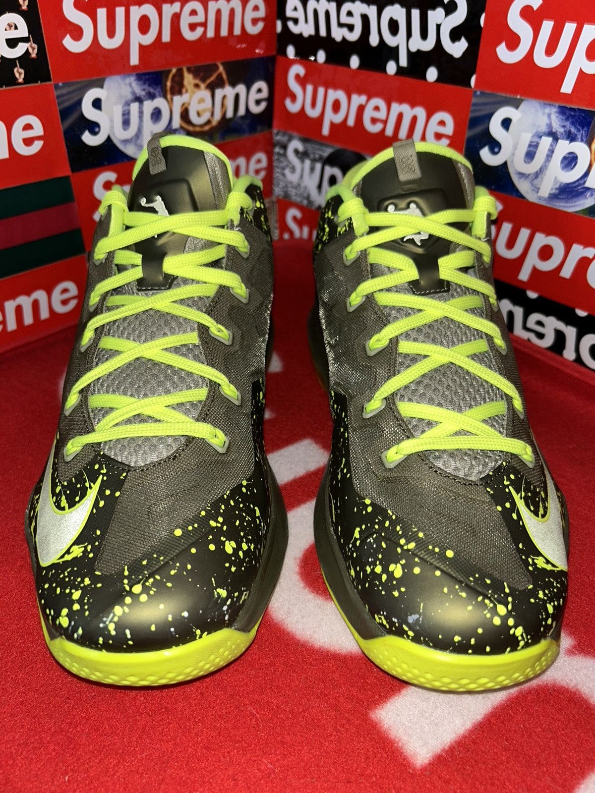 Nike Nike Lebron 11 Low Dunkman 642849-200 size 12 Size US 12 / EU 45 - 2 Thumbnail